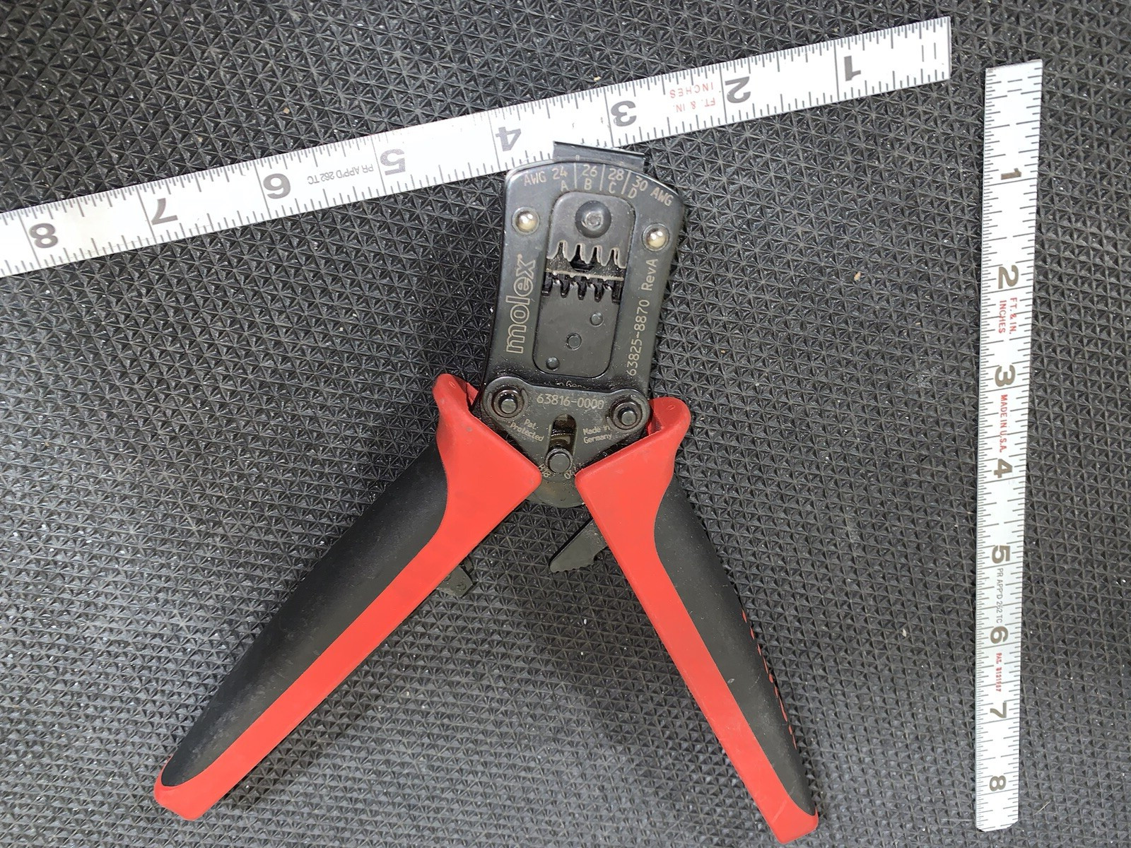 Molex 63825-8870 Crimper Tool 30-24 AWG with 63816-0000 handle frame