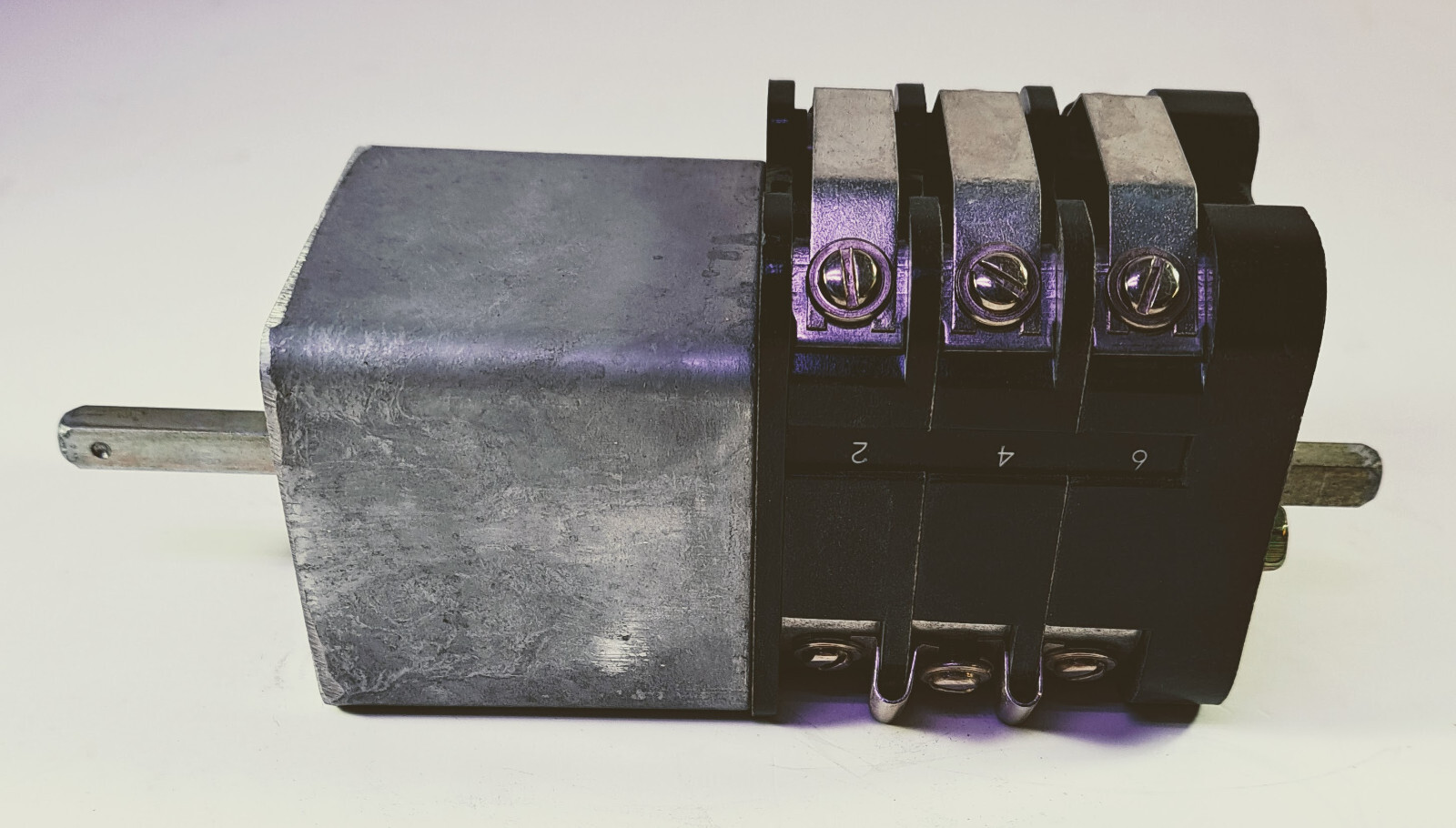 1 USED GENERAL ELECTRIC 10AA009 SBM ROTARY AMMETER SWITCH ***MAKE OFFER***