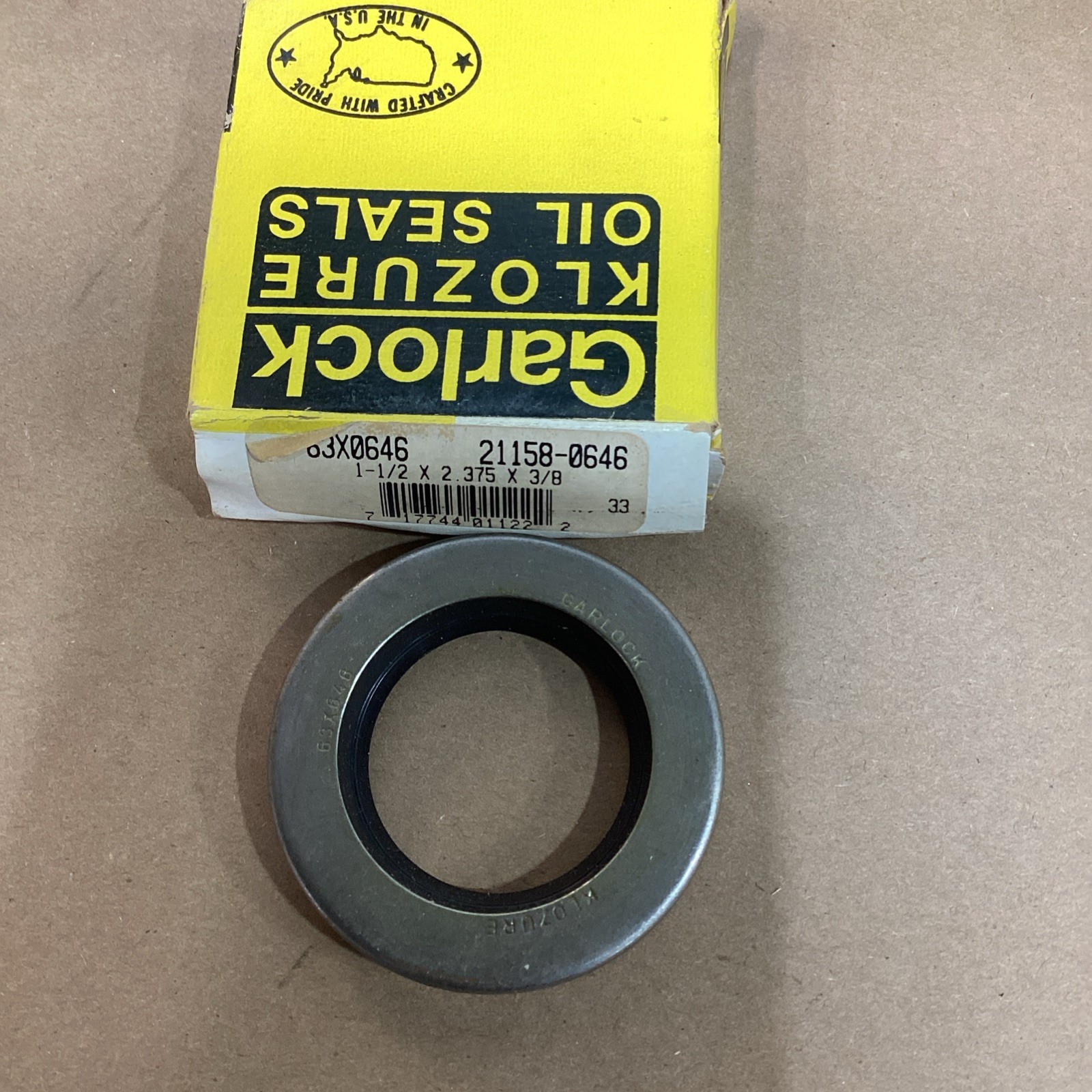 Garlock Klozure Oil Seal 63×0646 21158-0646 1 -1/2″ x 2.375″ x 3/8″ (LOT OF 3)