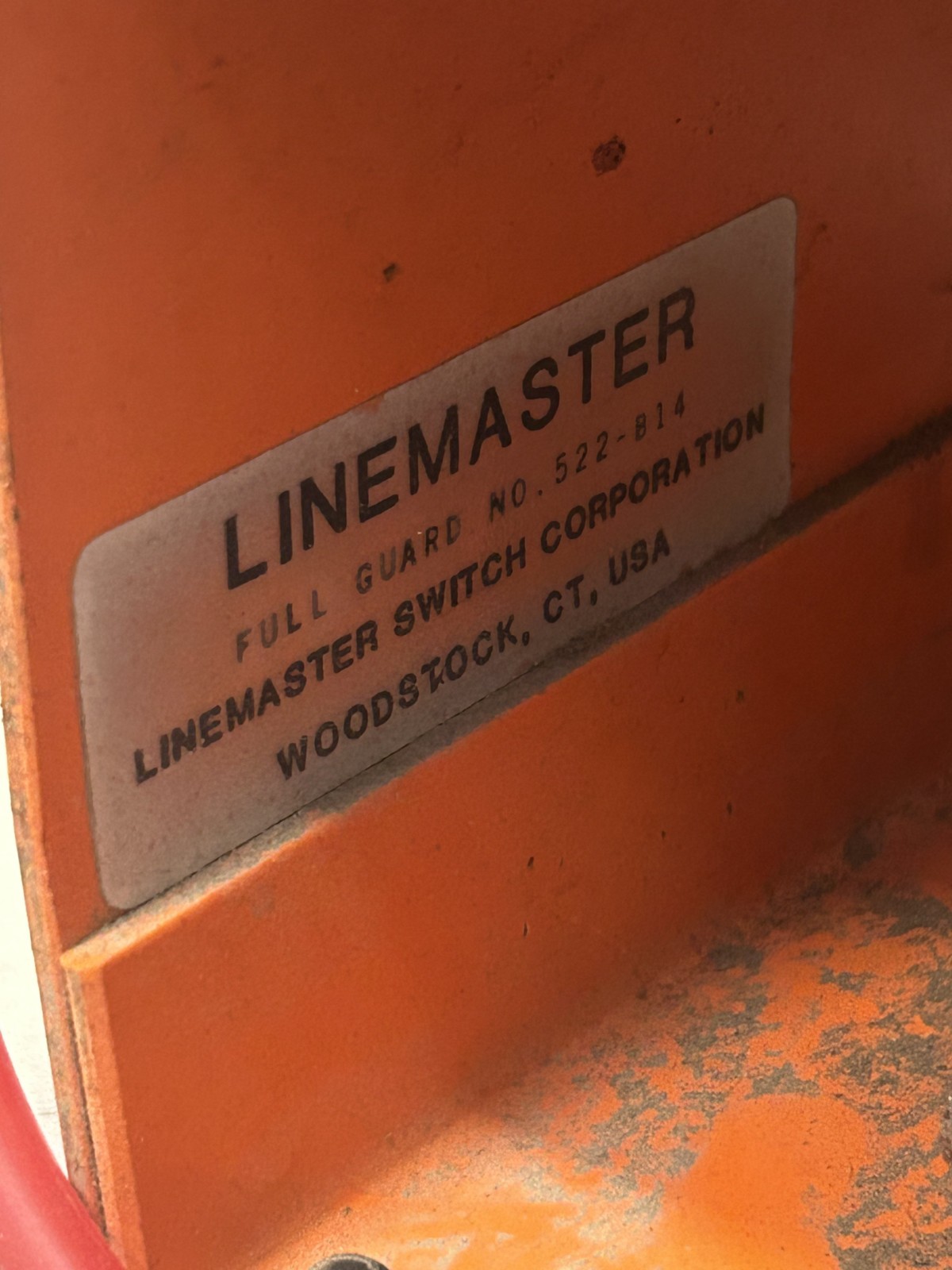 Linemaster 522-B14 6″ x 6″ x 4.5″ General Purpose Foot Switch