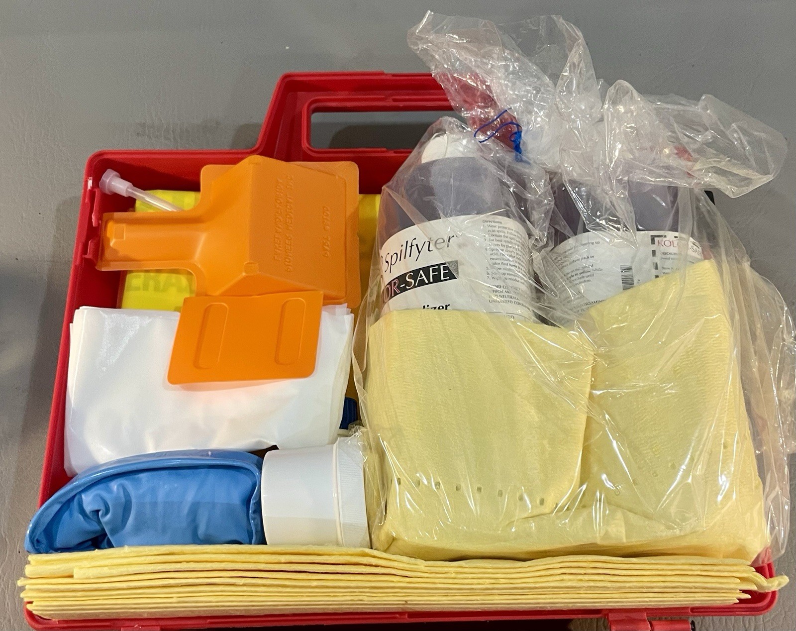 Spilfyter Grab & Go Battery Acid Spill Kit #440133