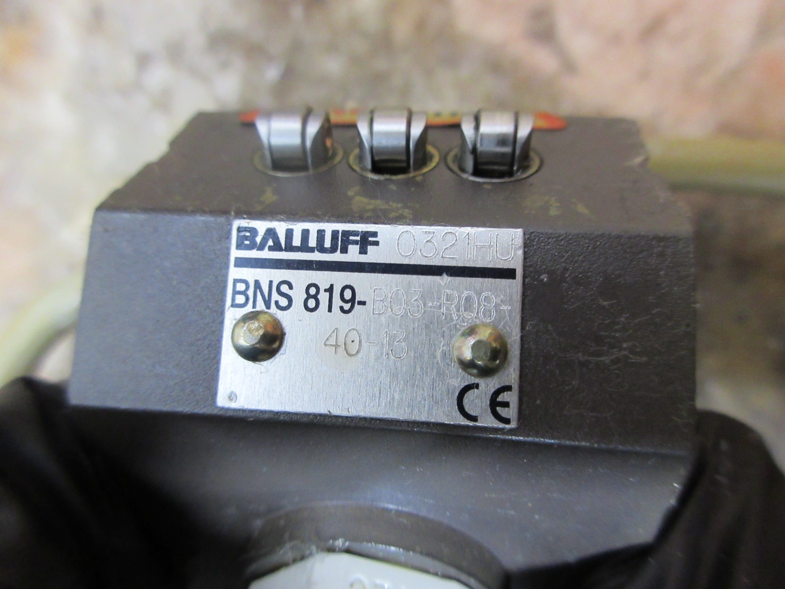 2003 SCHNEIDER SLG 50-S 2/1 CNC BNS 819-B03-R08-40-13 0321HU LIMIT SWITCH EACH 1