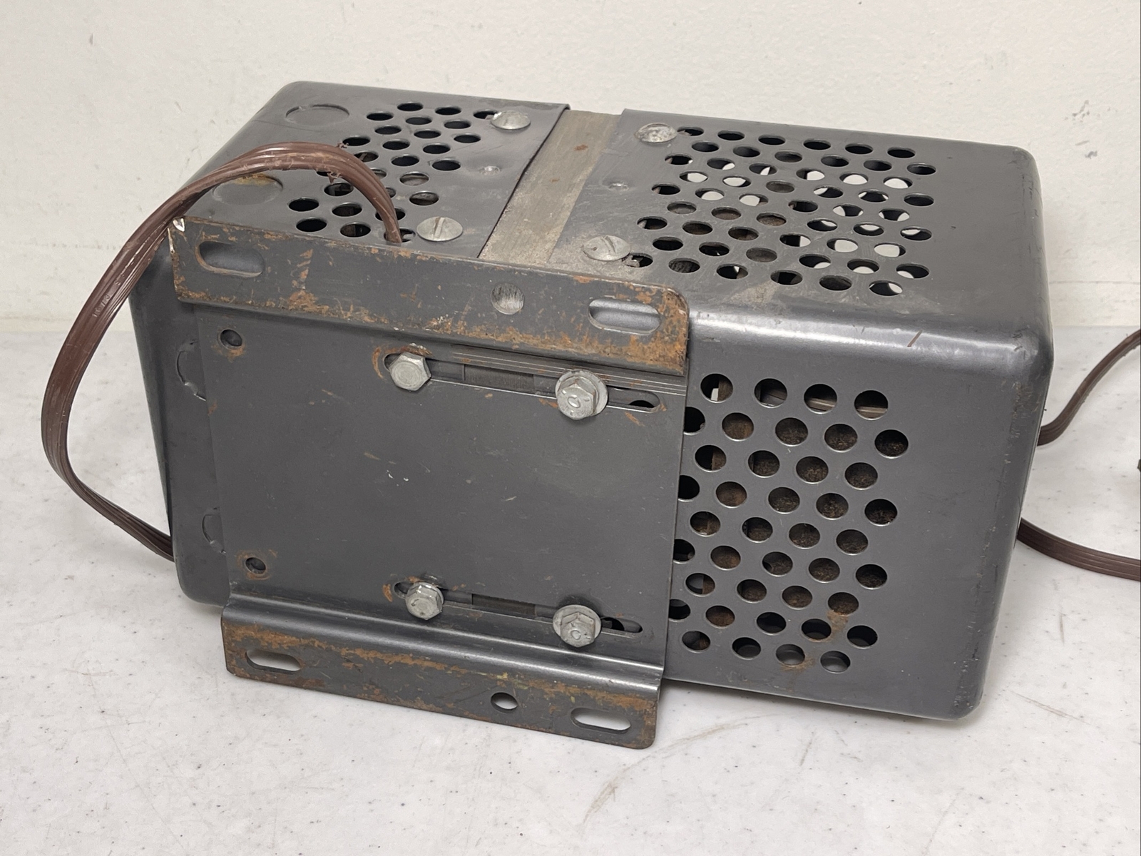 Sola Constant Voltage Transformer 20-13-125