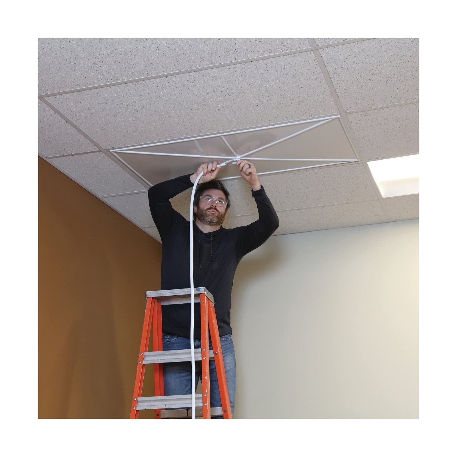 PIG Ceiling Tile Leak Diverter – 4′ x 2′ – TLS367 2′ x 4′