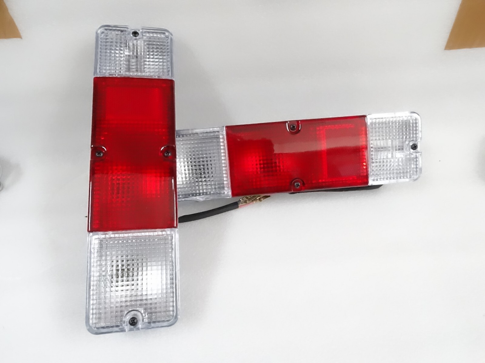FIT FOR Suzuki Jimny Sierra Samurai SJ410 SJ413 Rear Tail Light Lamp (Pair)
