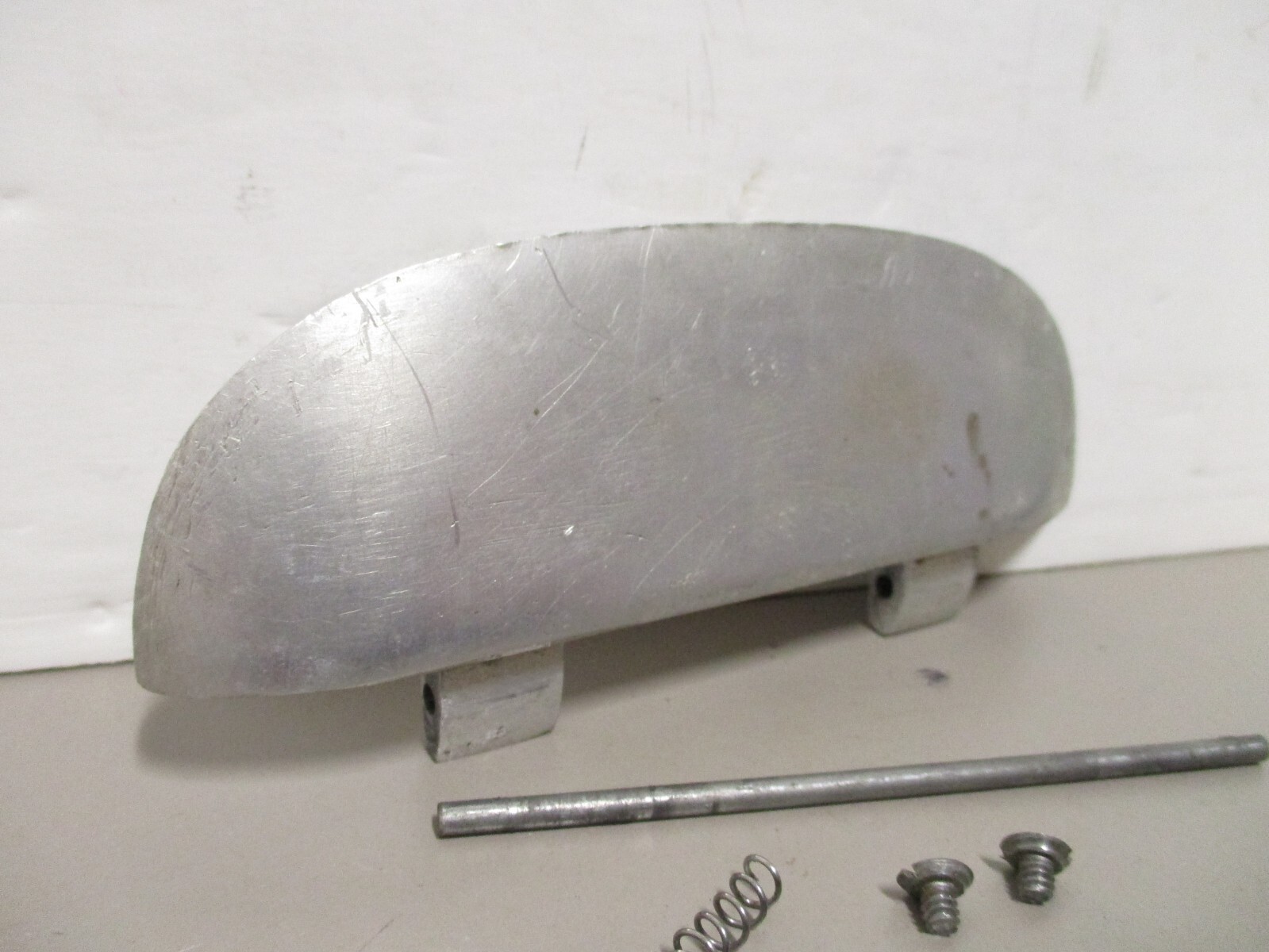 Front Base Feed Flip Foot R3578 for Vintage Wolf Model R Electric Fabric Cutter