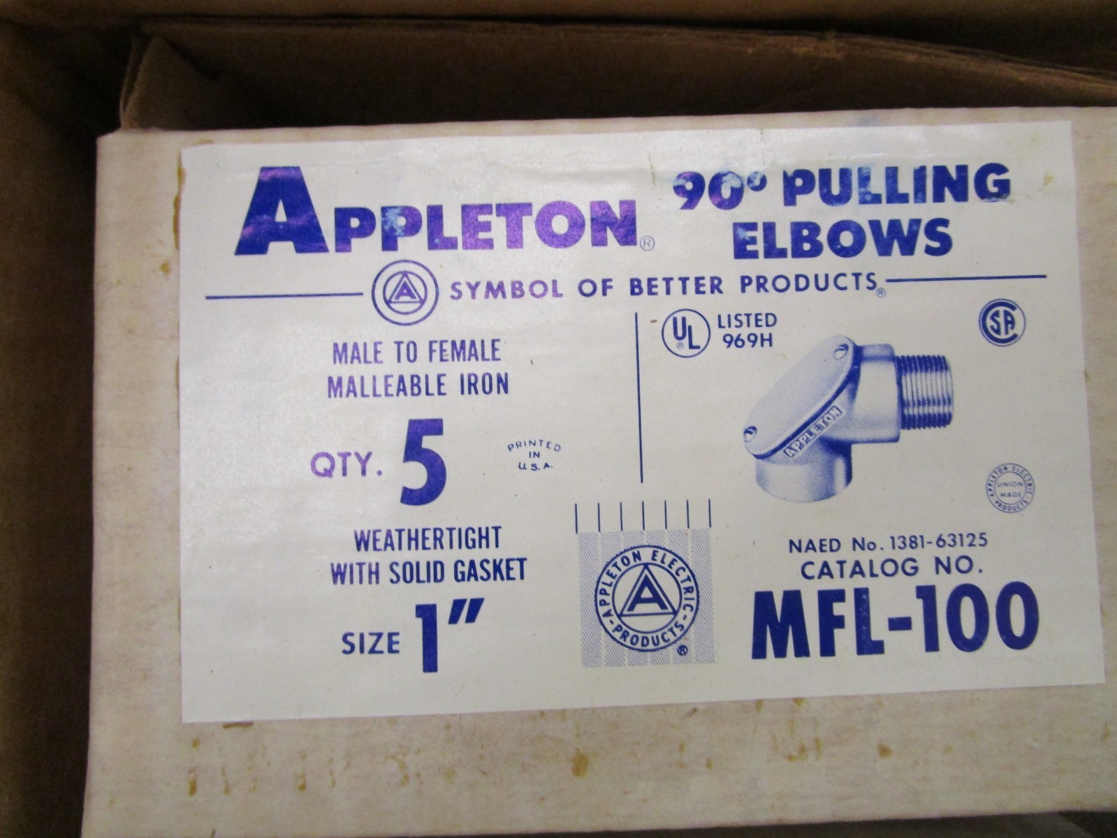 New Open Box of 23 Pieces Appleton 90 Degree Pulling Elbows MFL-100 51522LR