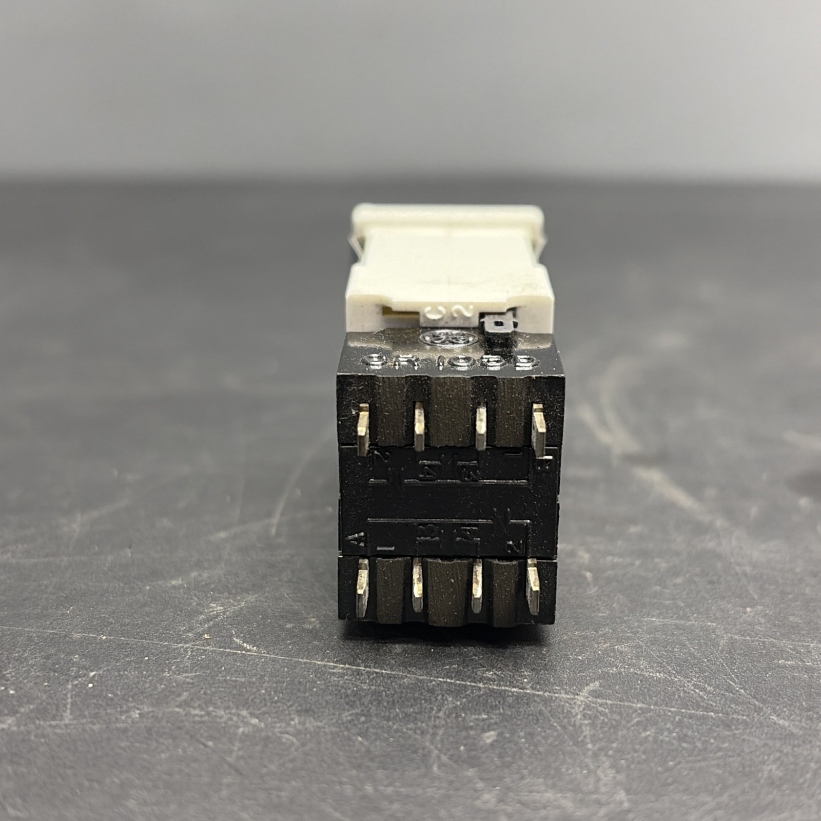 Nos General Electric CR103DC211B Lamp Circuit CR103D