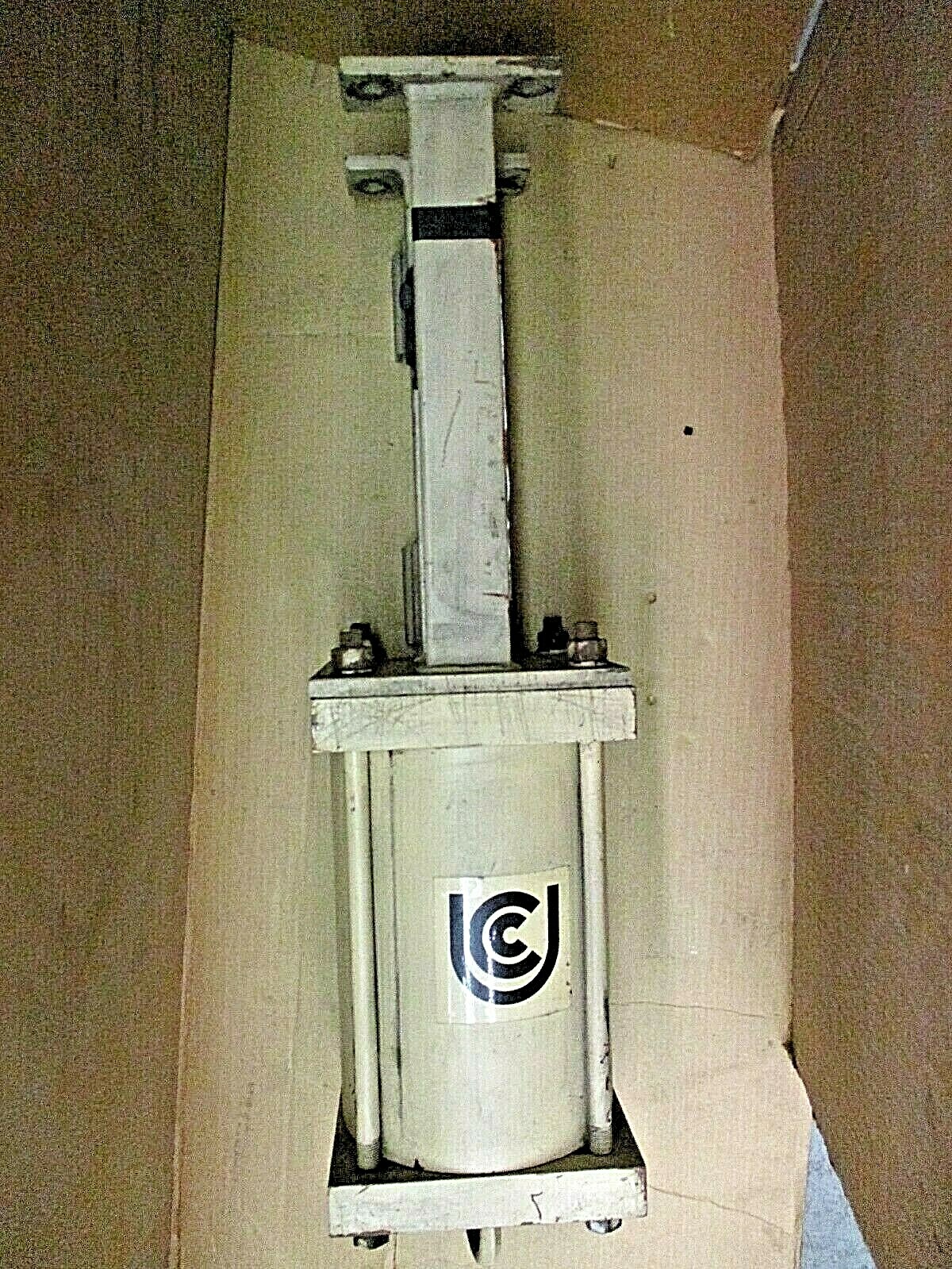 United Conveyor Pneumatic Cylinder 44011402 6″x6.5″ A4996AES