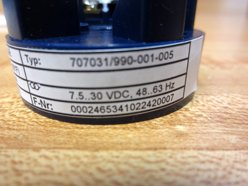 JUMO 707031/990-001-005 Temp. Transducer Pt100