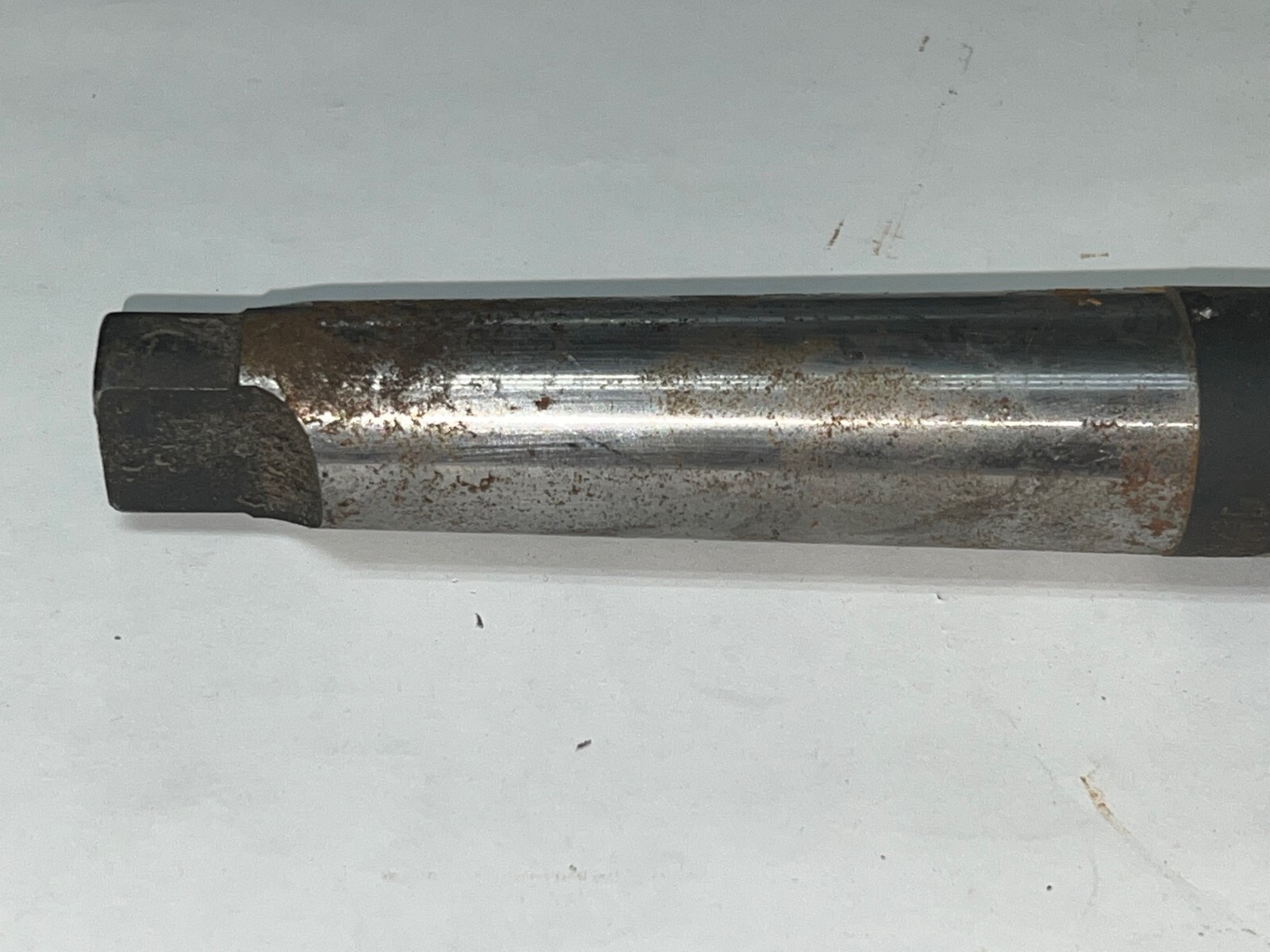 CLEVELAND MORSE TAPER DRILL BIT MT4 1-19/64″ CUT DIA. 9-1/4″ LOC 14-1/2″ OAL