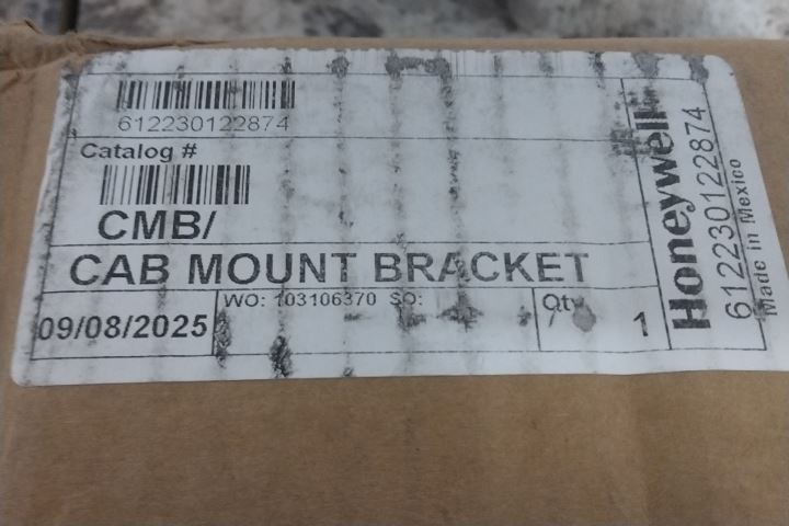 Honeywell Miller CMB/ 310 Lb Weight Capacity Cab Mount Bracket