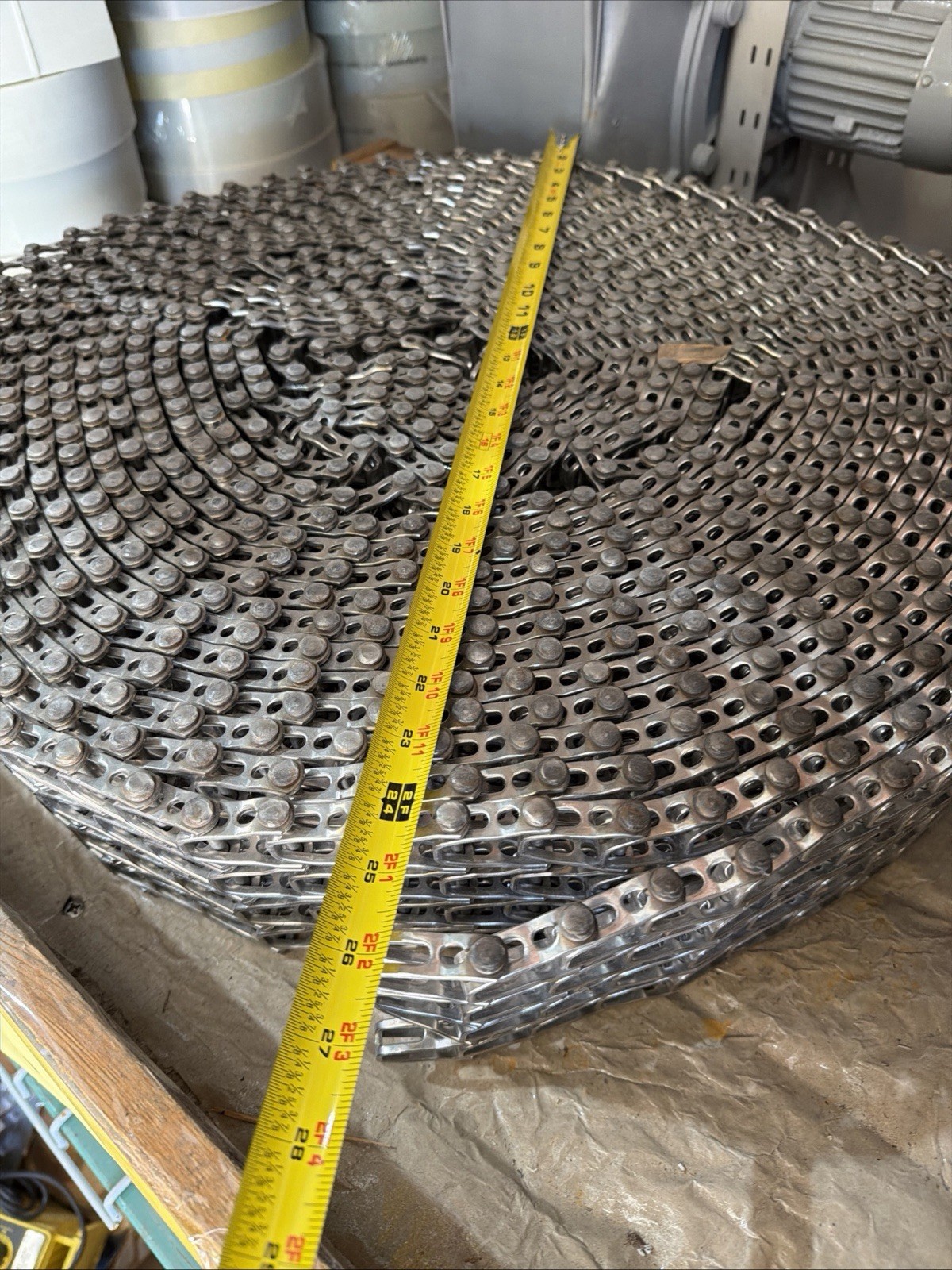 STAINLESS STEEL CHAIN CONVEYOR BELT ROLL HEAVY 5.5″ WIDE 50′ LONG APROX