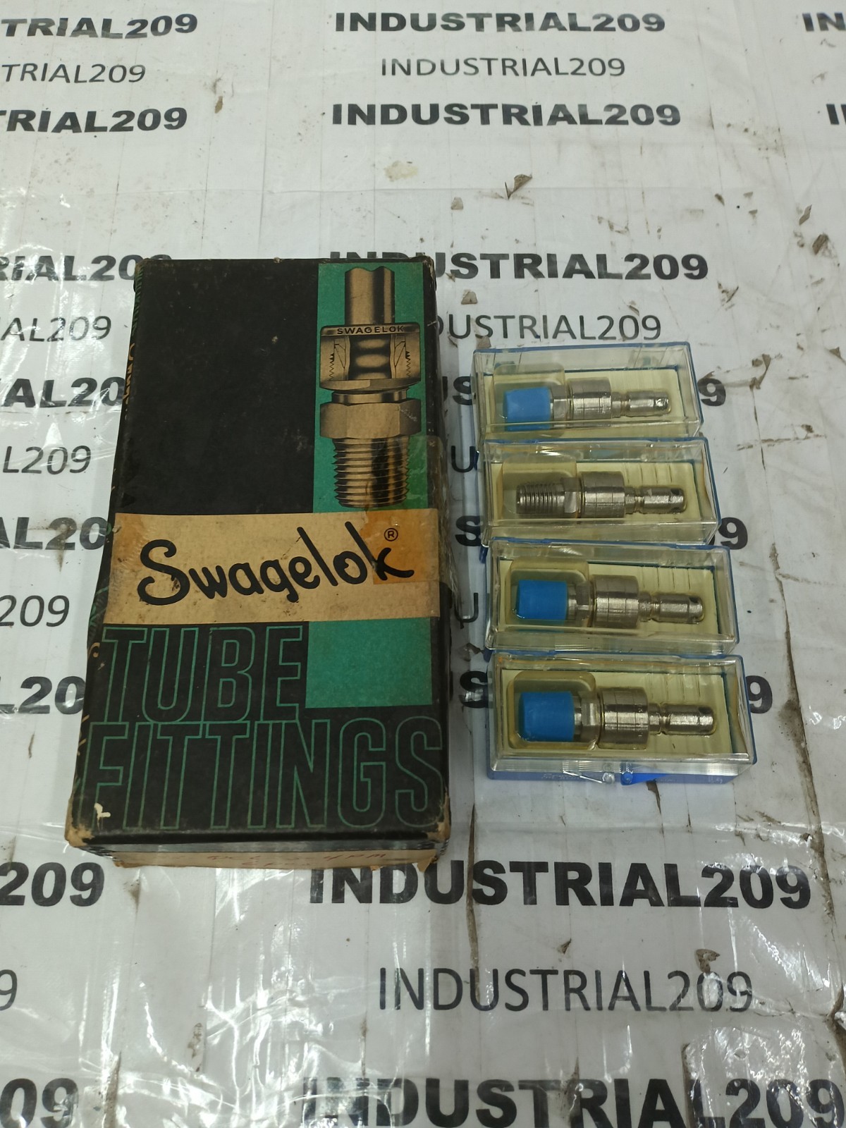 SWAGELOK SS-QC6-5-4PM “1BOX 4PC”