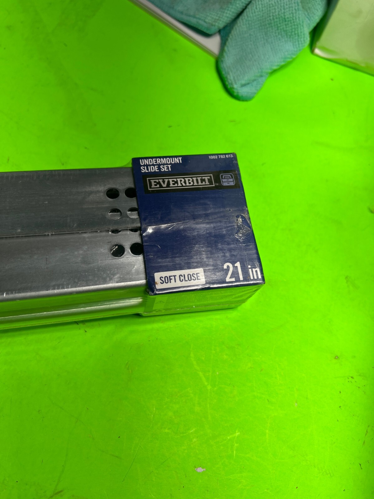 Everbilt 21″ Full Extension Undermount Soft Close Slide Set 1002 782 613