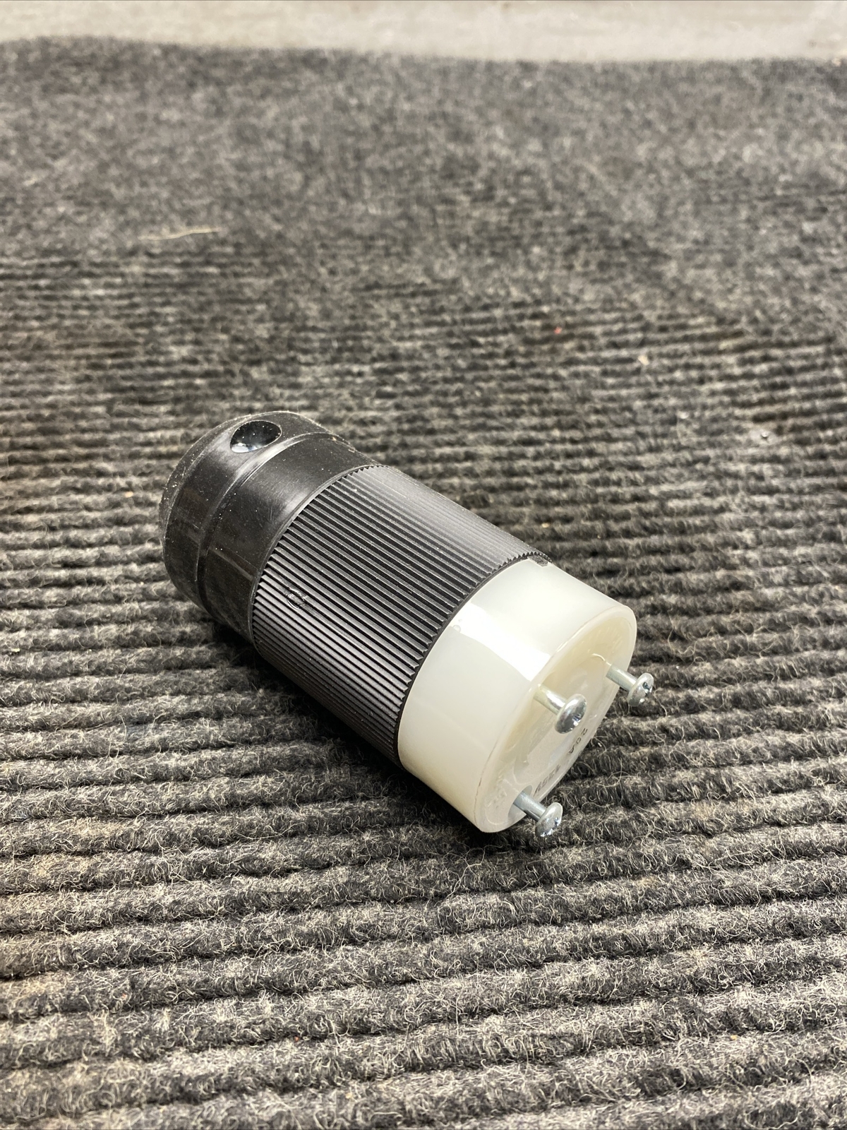 NOS Marinco 205C NEMA L5-20R Locking Connectors; 20A; 125V; 2P; 3W