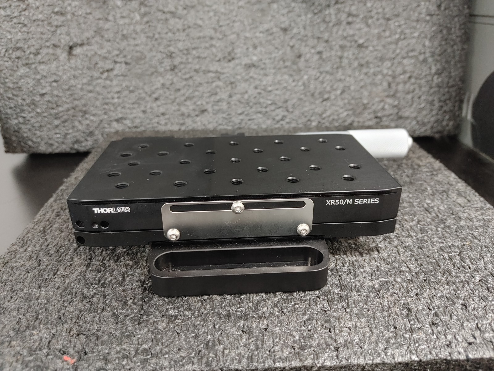 THORLABS XR50/M Translation Stage w Mitutoyo Side Mounted Micrometer XR25-B1/M