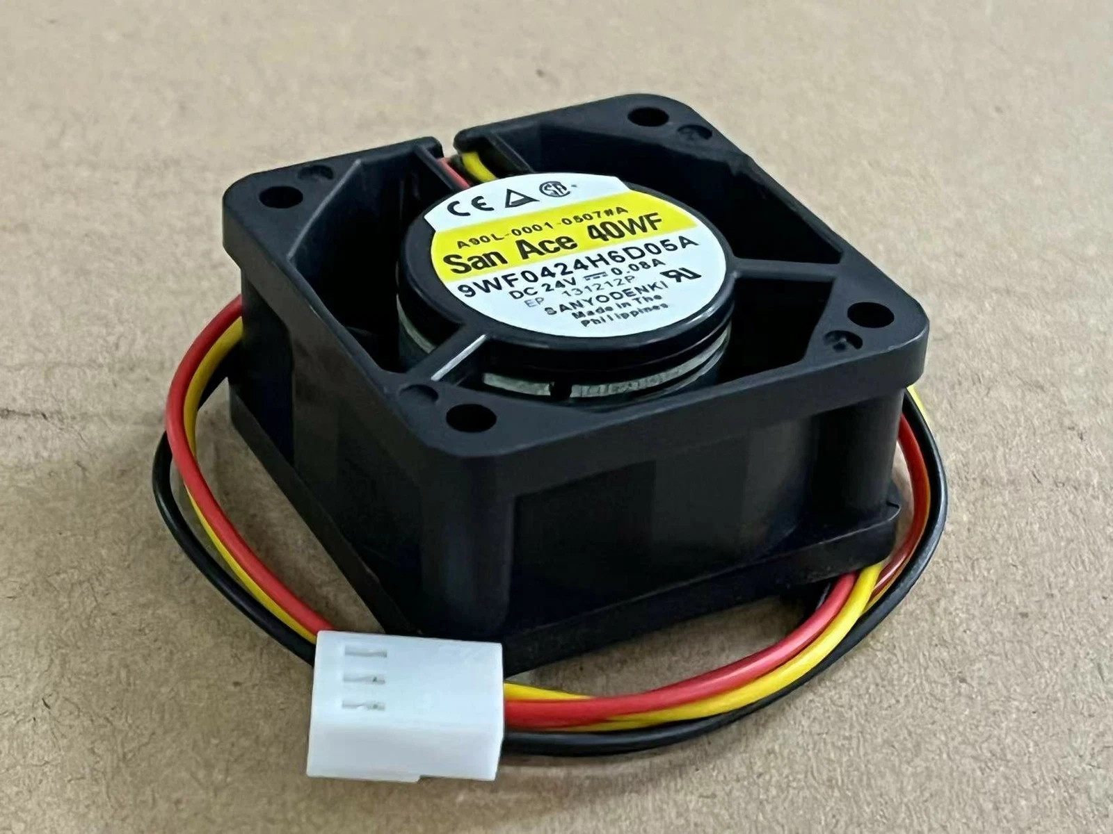 1pc Fanuc A90L-0001-0507#A 9WF0424H6D05A DC24V 0.08A 3Pin 40*40*20mm