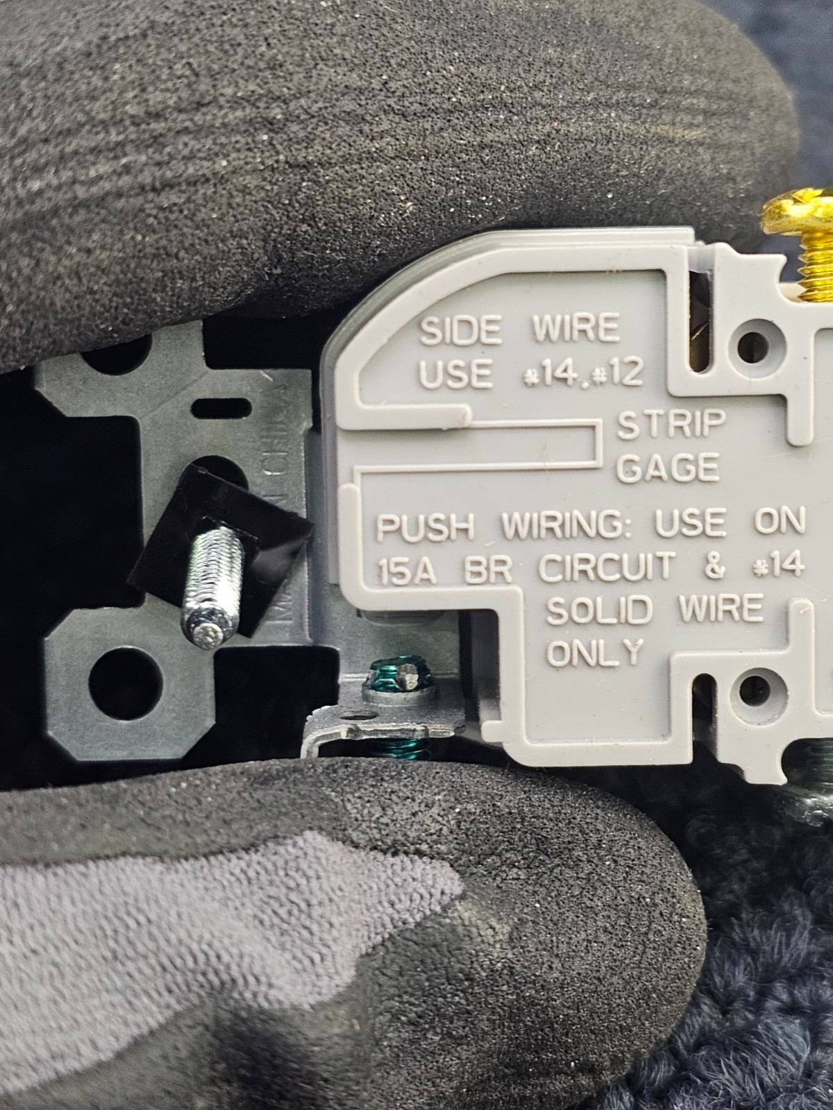 (QTY 10) Pass & Seymour 3232TR-W Tamper Resistant Duplex Receptacle 15A 125V