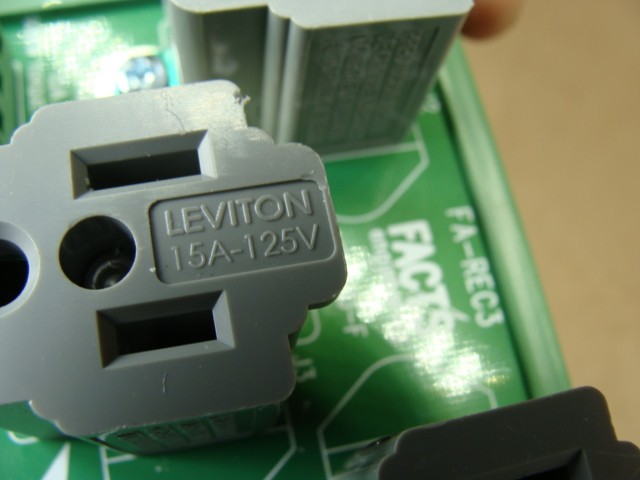 LOT OF 3 AUTOMATION DIRECT 3 RECEPTACLE OUTLET FA-REC3 P9210-F 15A 125VAC