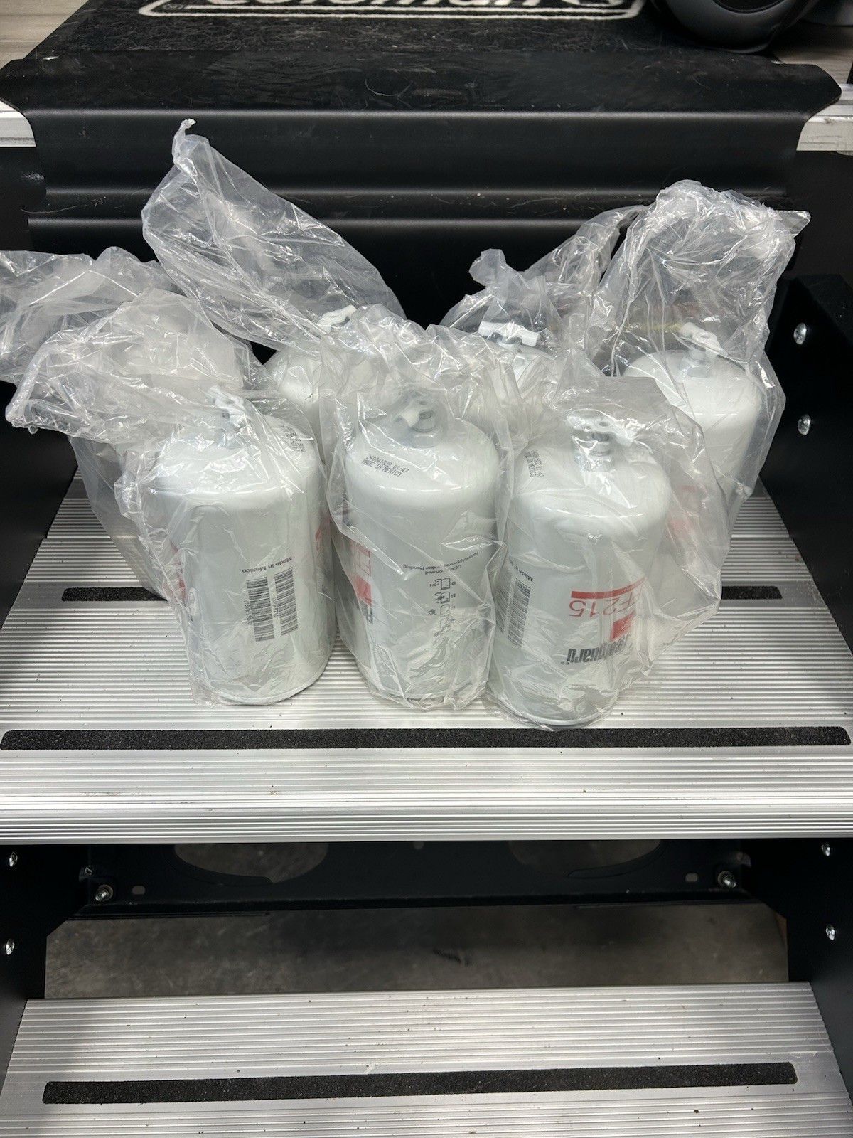 (LOT OF 7) Fleetguard FF215 Fuel Filter F1