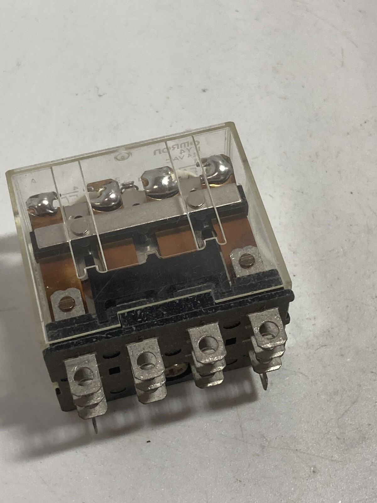 OMRON LY4-24VAC RELAY 10A 110VAC 14 PIN NNB