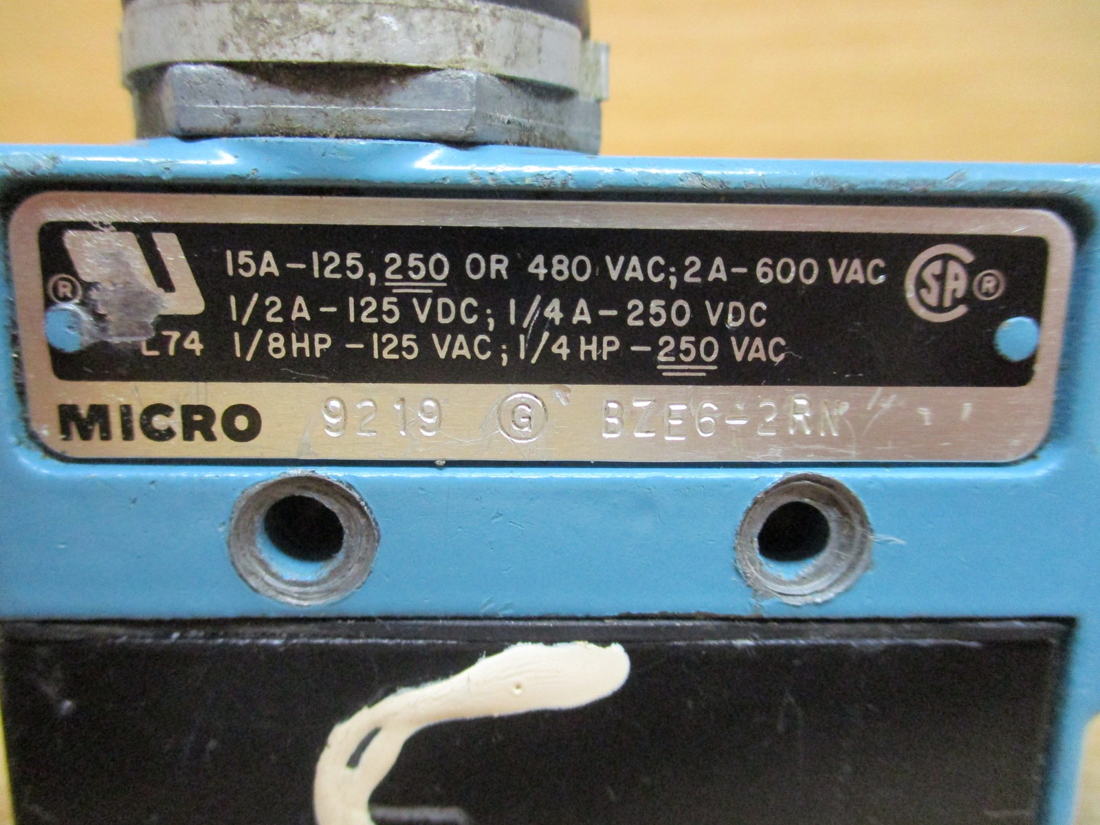 Micro Switch BZE6-2RN Limit Switch BZE62RN