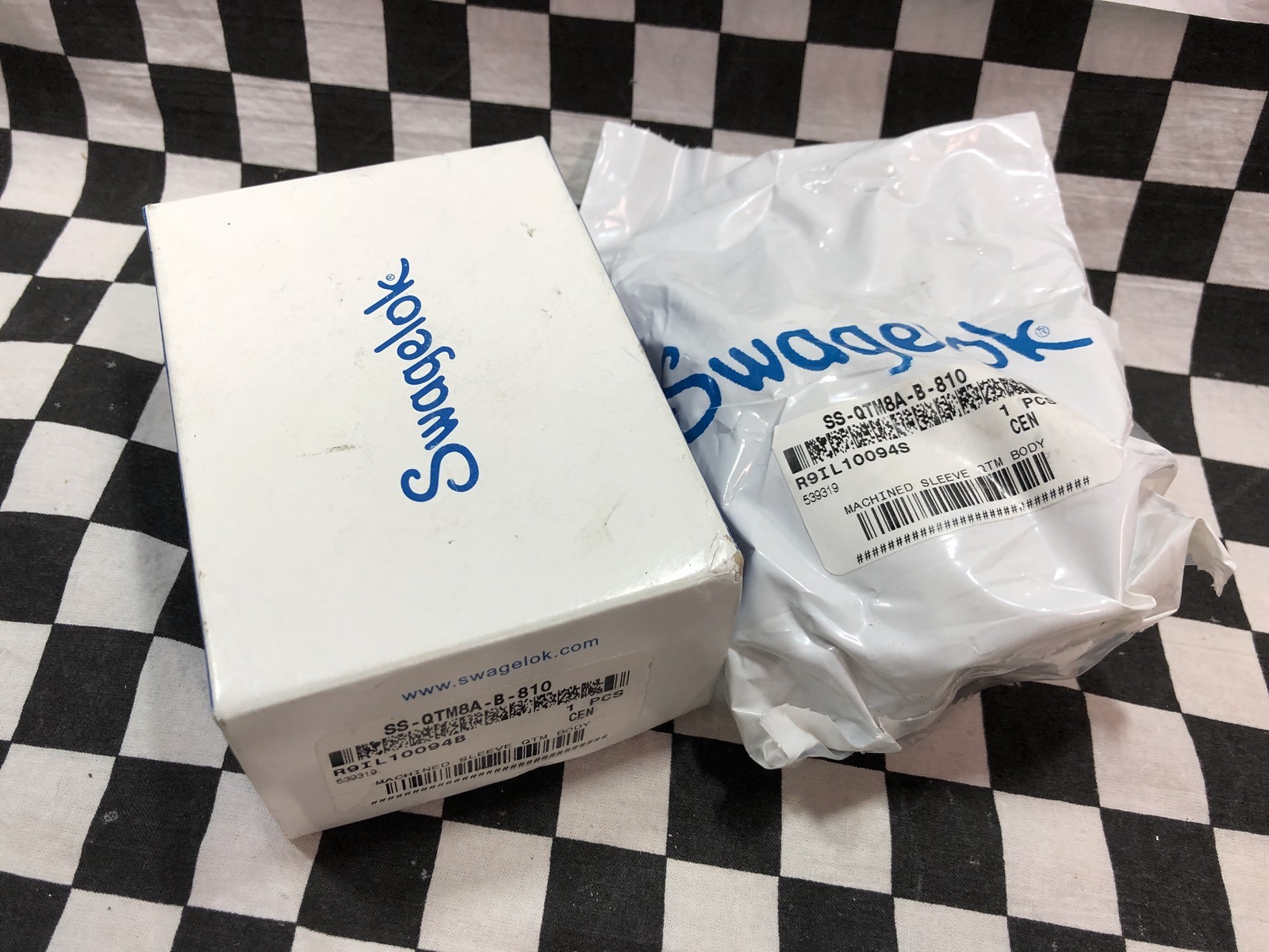 SWAGELOK Quick Connect Body 1/2″, SS-QTM8A-B-810, SHIPSAMEDAY,