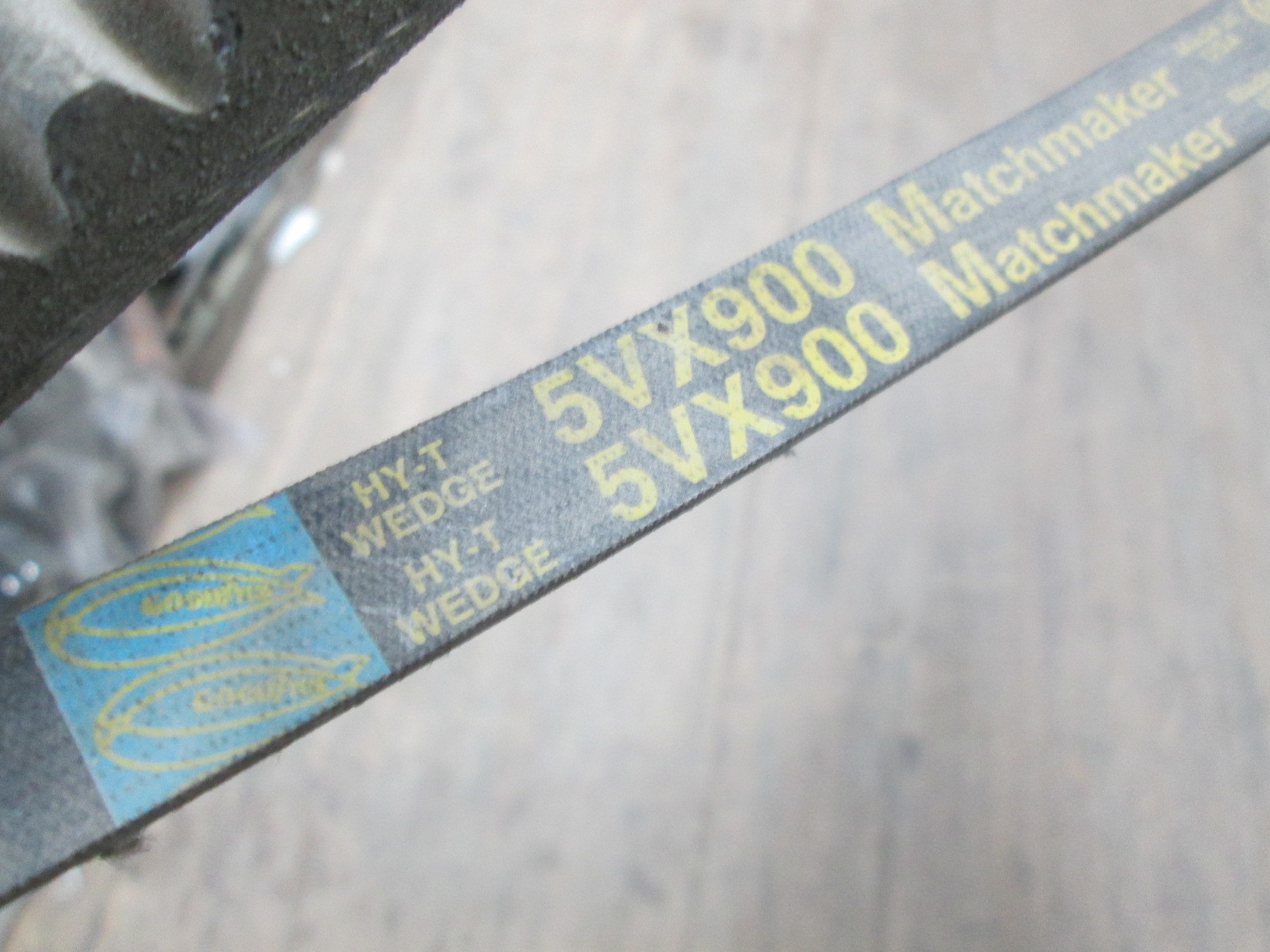 Goodyear Hy-T Wedge Matchmaker Industrial V-Belt V Belt 5VX900