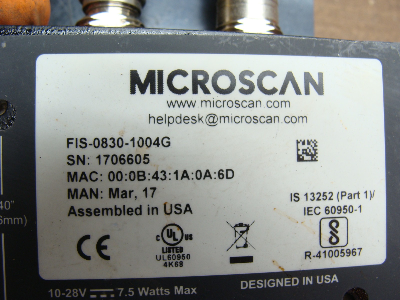MICROSCAN QX-830 INDUSTRIAL BARCODE SCANNER FIS-0830-1004G W/POSITIONING BRACKET