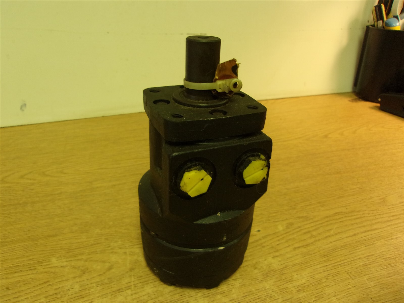 Char-Lynn 103-2014-010 Hydraulic Motor *FREE SHIPPING*
