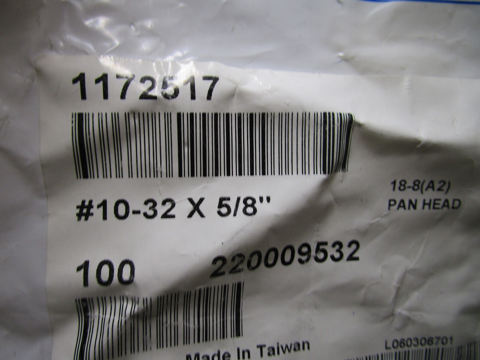 #10-32 x 5/8″ Phillips Pan Head Grade 18-8 Stainless Steel Machine Screw QTY 100