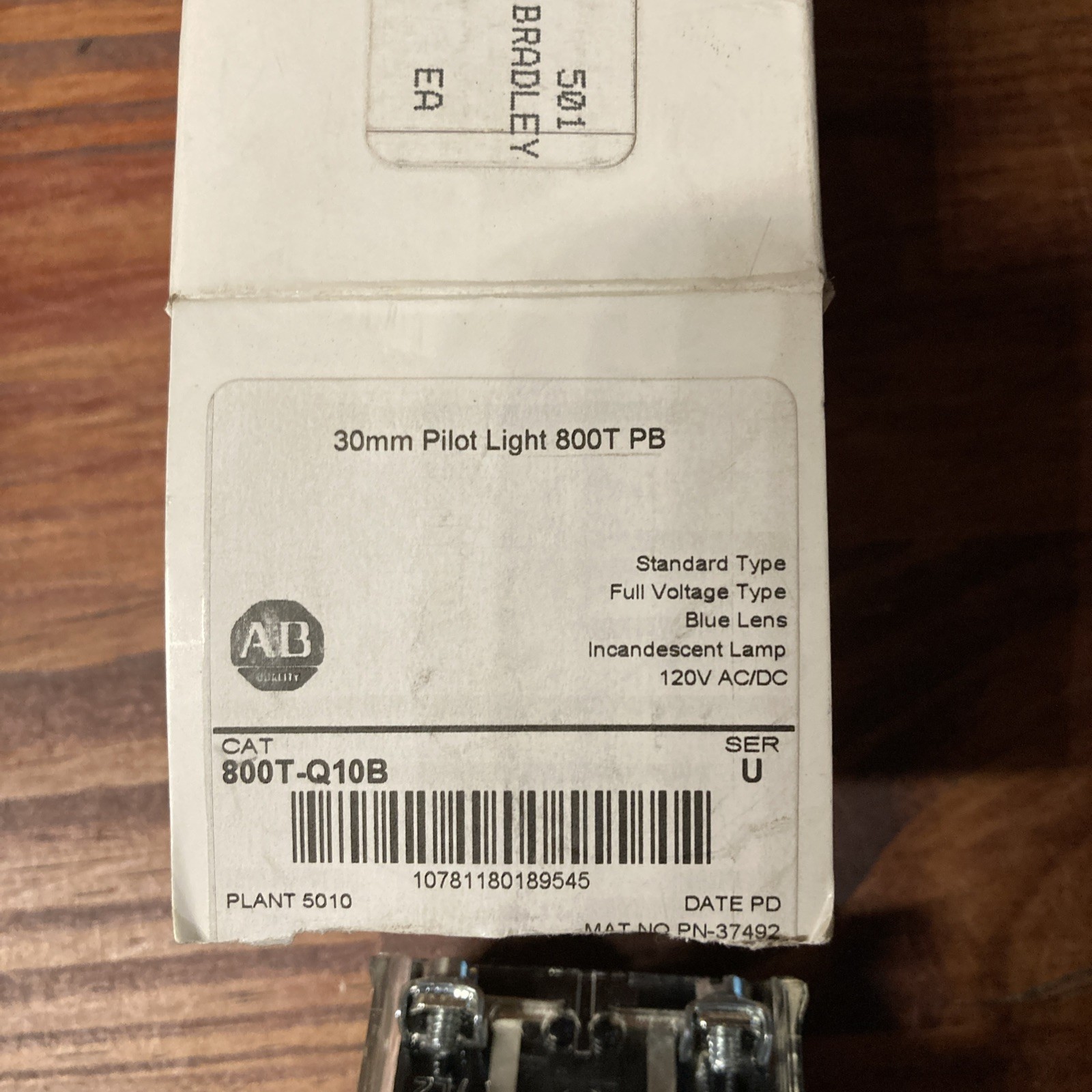 Allen Bradley 1x 800T-Q10B & 1x 800T-Q10R Pilot Light.