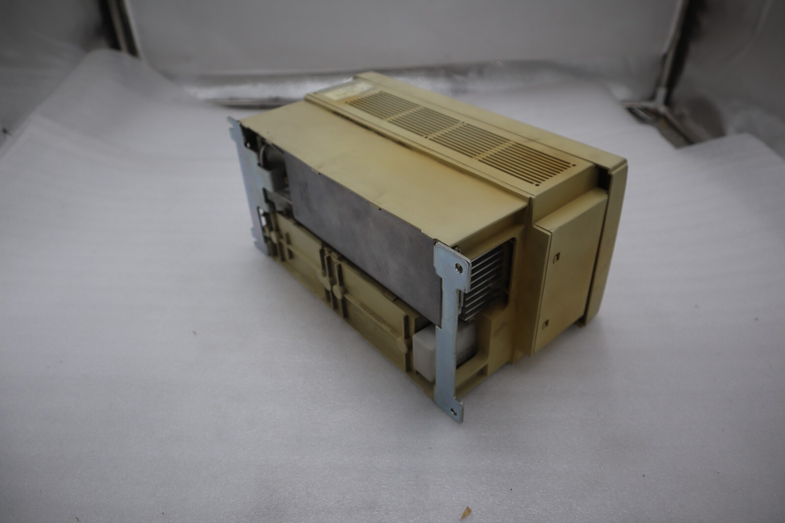 MITSUBISHI FRA20E-2.2K-UL INVERTER DRIVE FR-A240E-2.2K-UL STOCK #4302