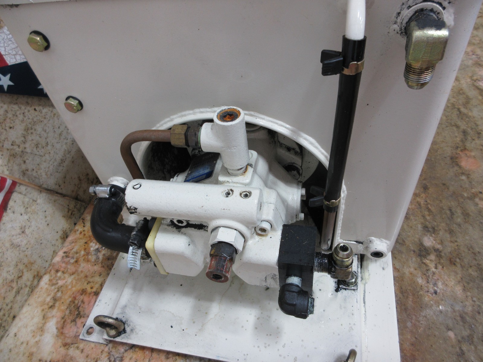 TOKIMEC TU-PAC TU2A-N-LC-5665 HPP-VB2V-F8A3-033 OKUMA HYDRAULIC OIL MOTOR UNIT
