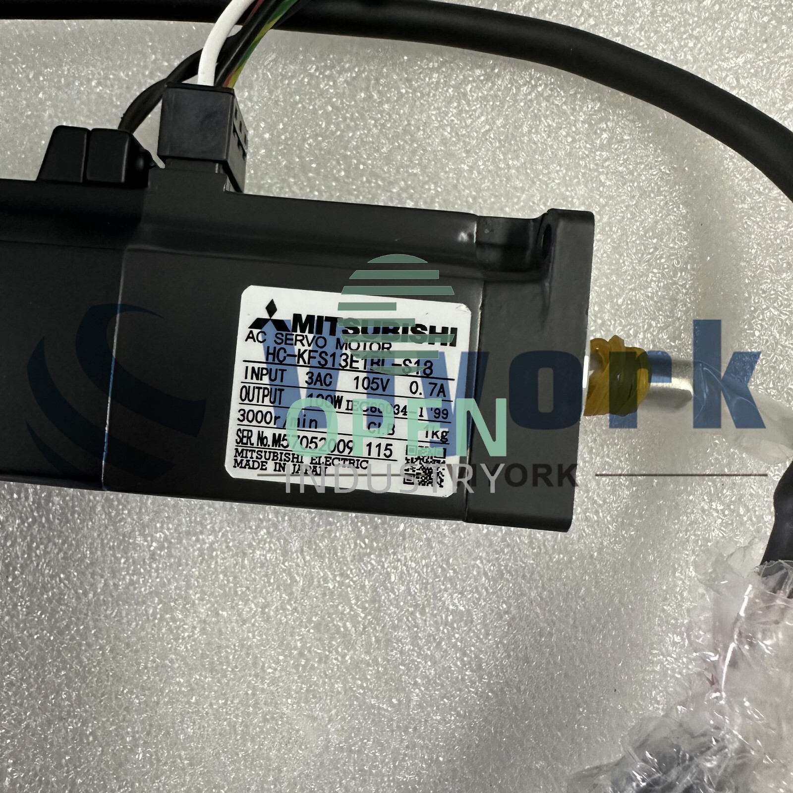 New in box 1PCS Mitsubishi HC-KFS13E1BL-S18 AC SERVO MOTOR