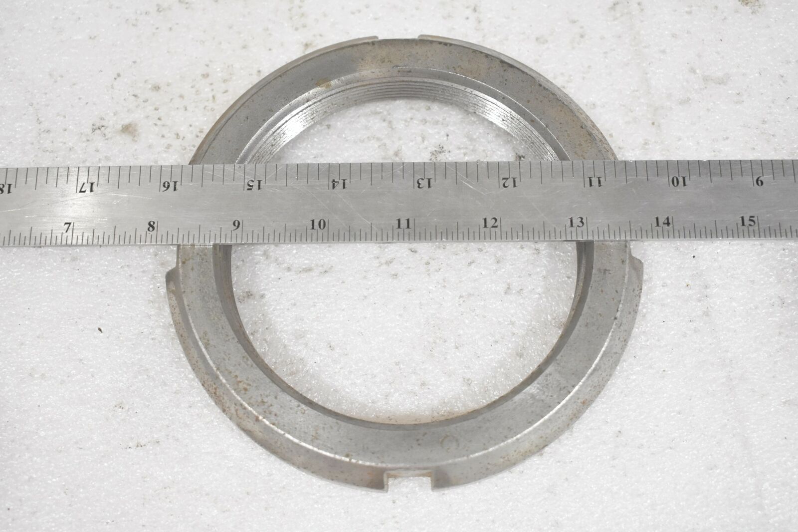 MADE IN THE USA AN-22 LOCKNUT BEARING 4.325-12″ THREAD SIZE 5-23/32″ OD, 5.281″