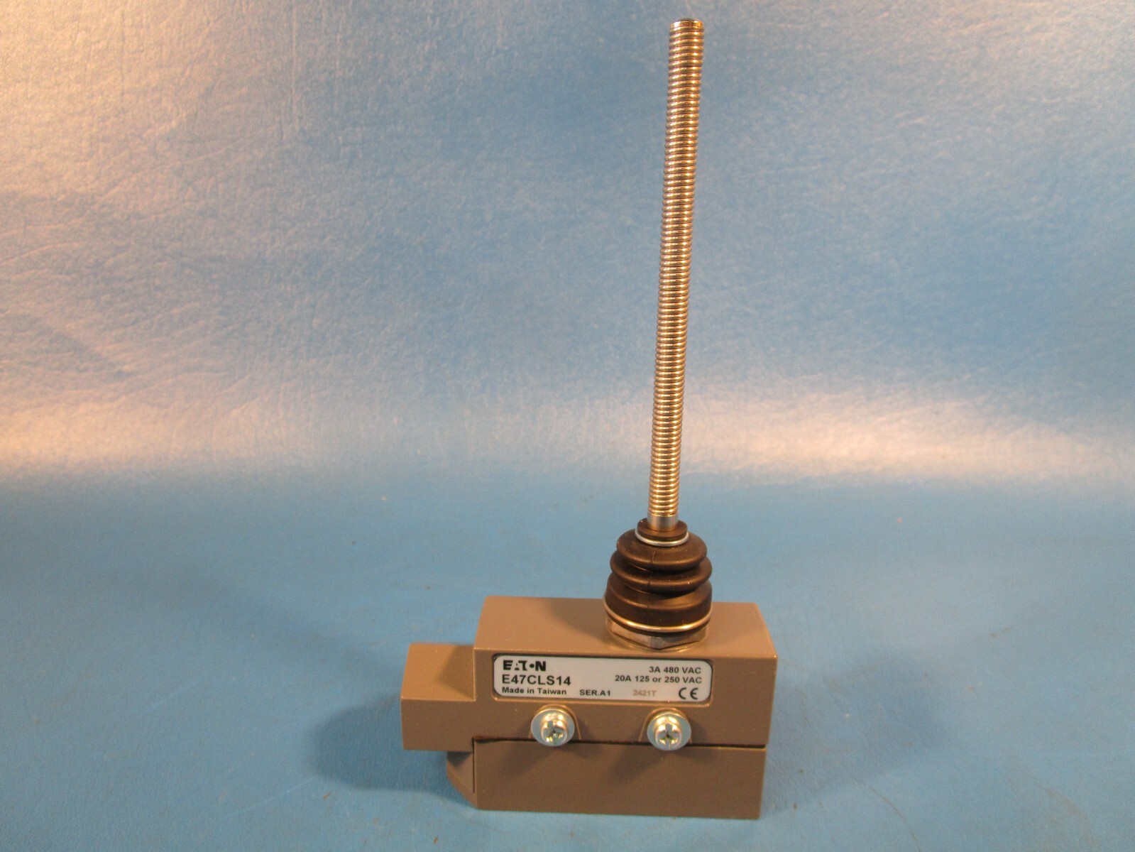 Eaton E47CLS14 Limit Switch, 3 AMPS @ 480 VAC, 20 AMPS @125/250 VAC
