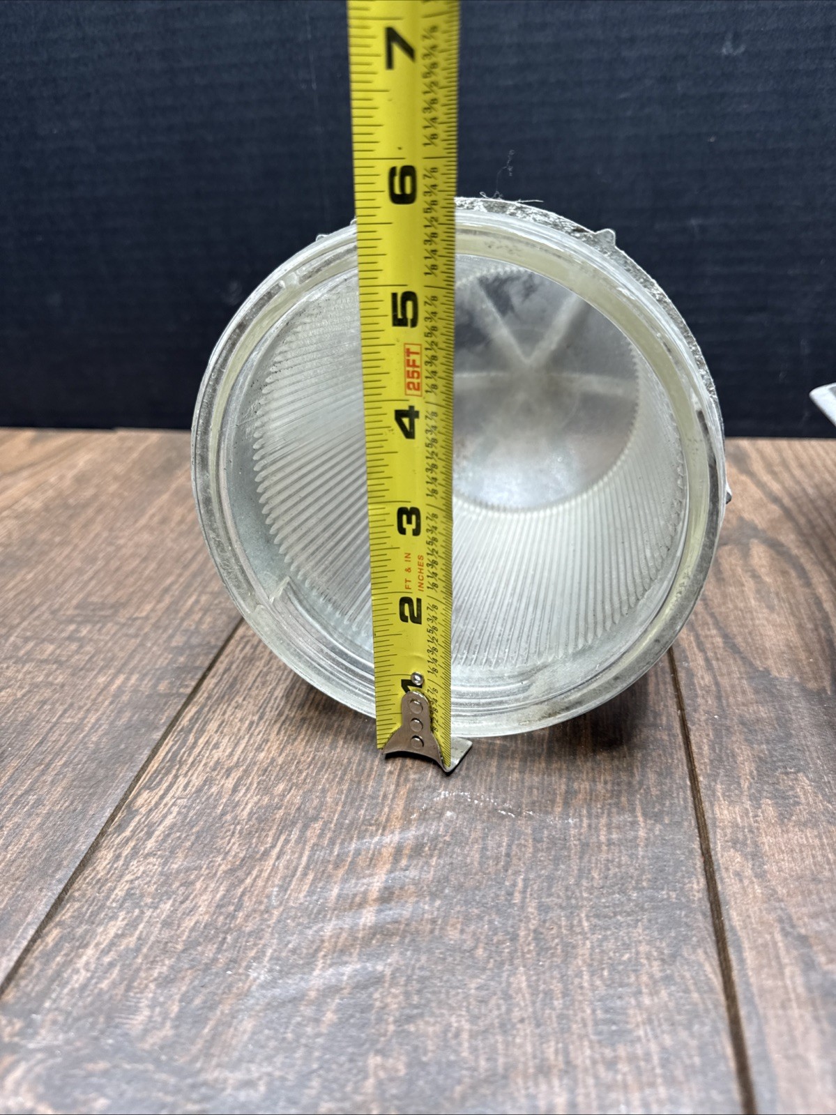 UNBRANDED INDUSTRIAL EXPLOSION PROOF CAGED RIBBED GLOBE LIGHTS Lot Of 2