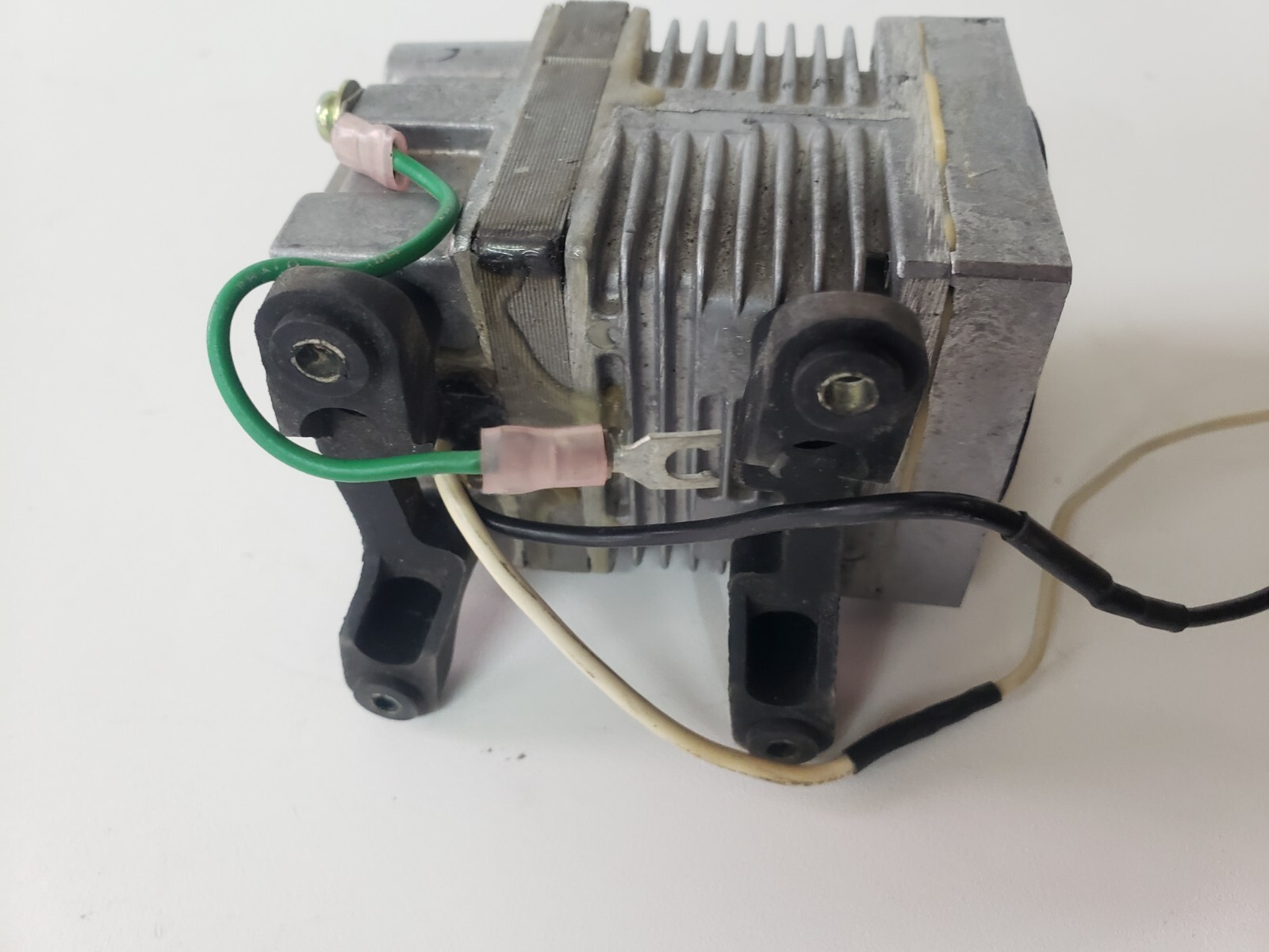 Medo V1005 Vacuum Pump 115v 15/14W