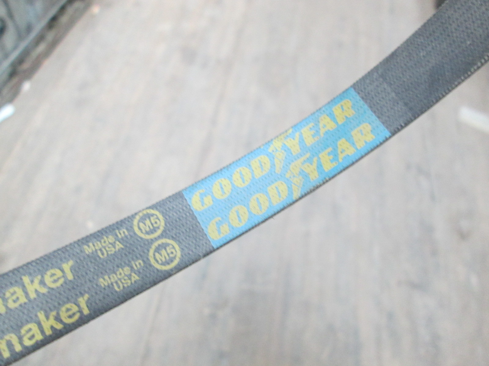 Goodyear Hy-T Wedge Matchmaker Industrial V-Belt V Belt 5VX900