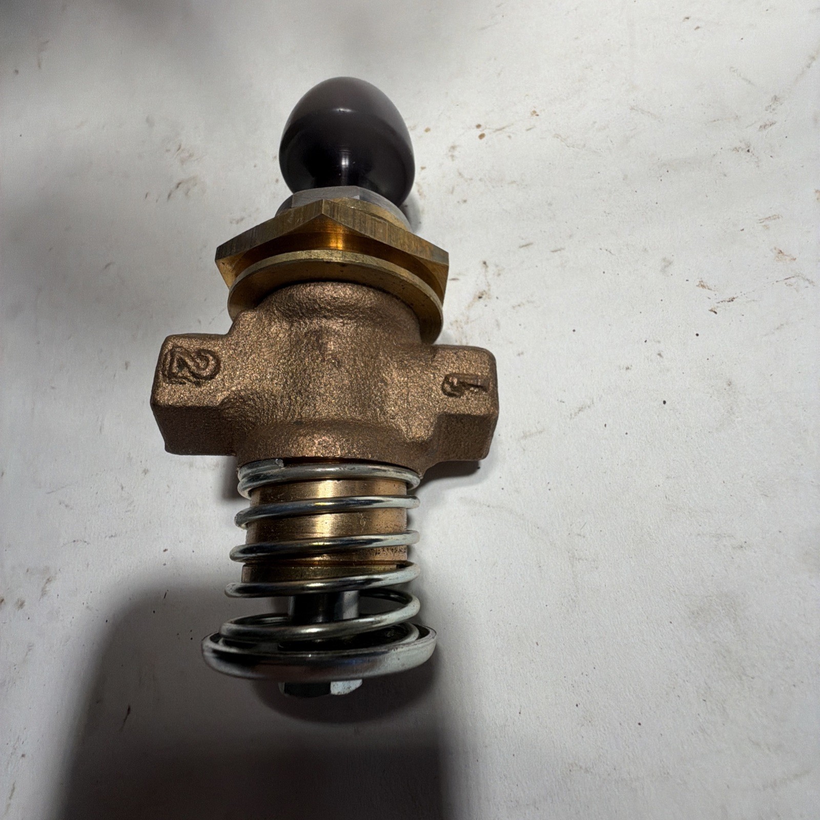 SCHRADER BELLOWS / PARKER – M08320151 VALVE, MANUAL, 1/4NPT, Max 200PSI USA NNB