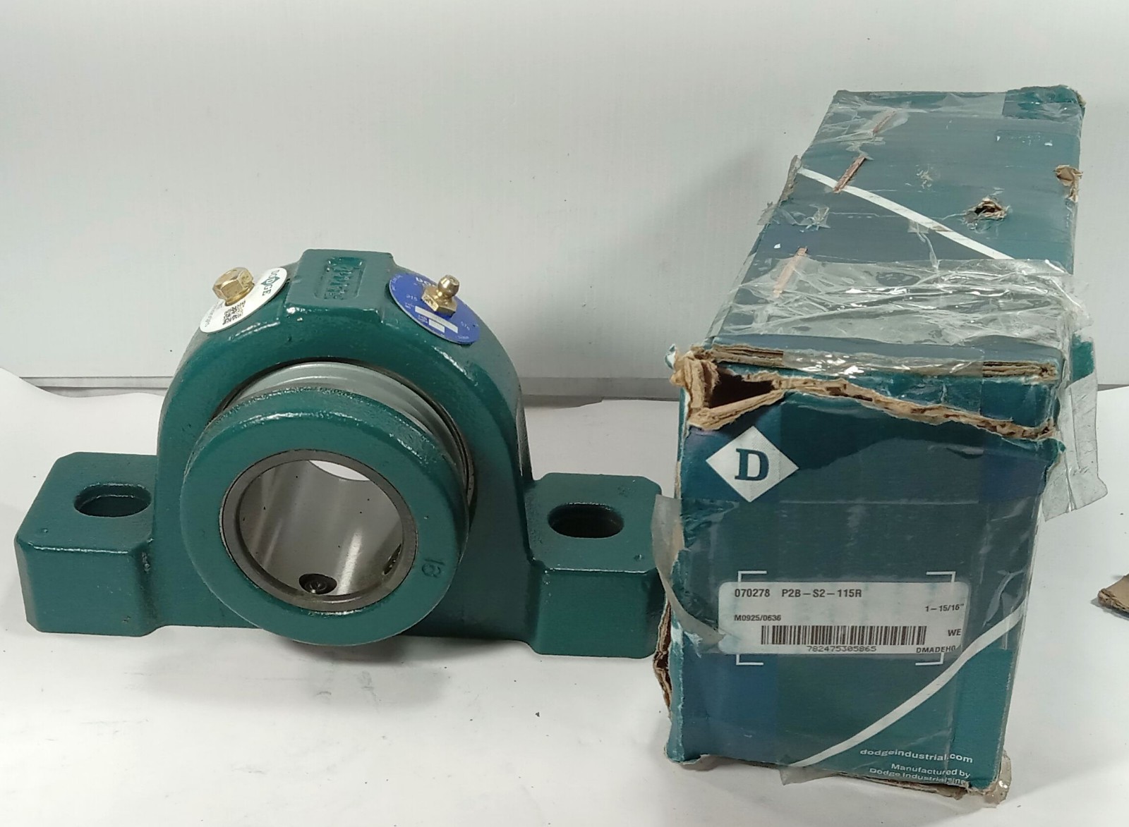 1 NEW DODGE 070278 P2B-S2-115R 2 BOLT BASE PILLOW BLOCK BEARING NIB *MAKE OFFER*