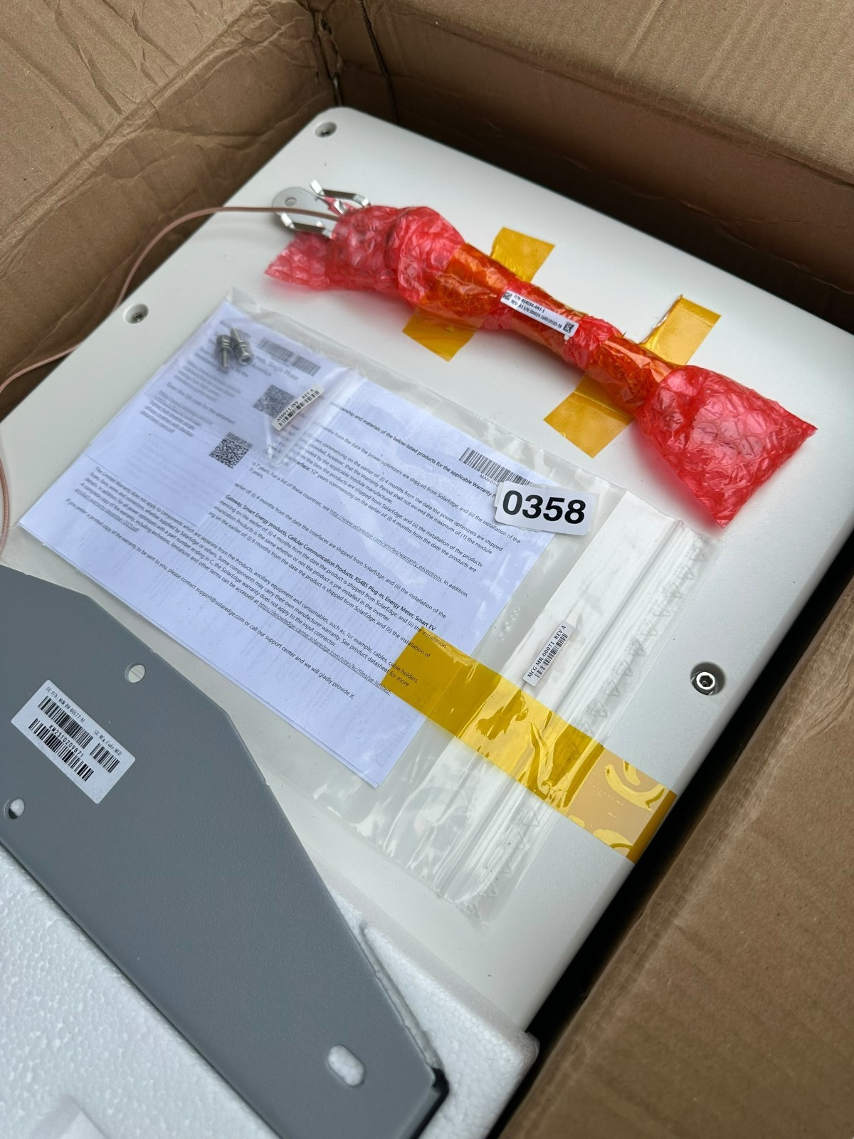 NEW SolarEdge SE7600H-USMNUBL75 7.6kW HD-Wave PV Inverter – SetApp – NIB