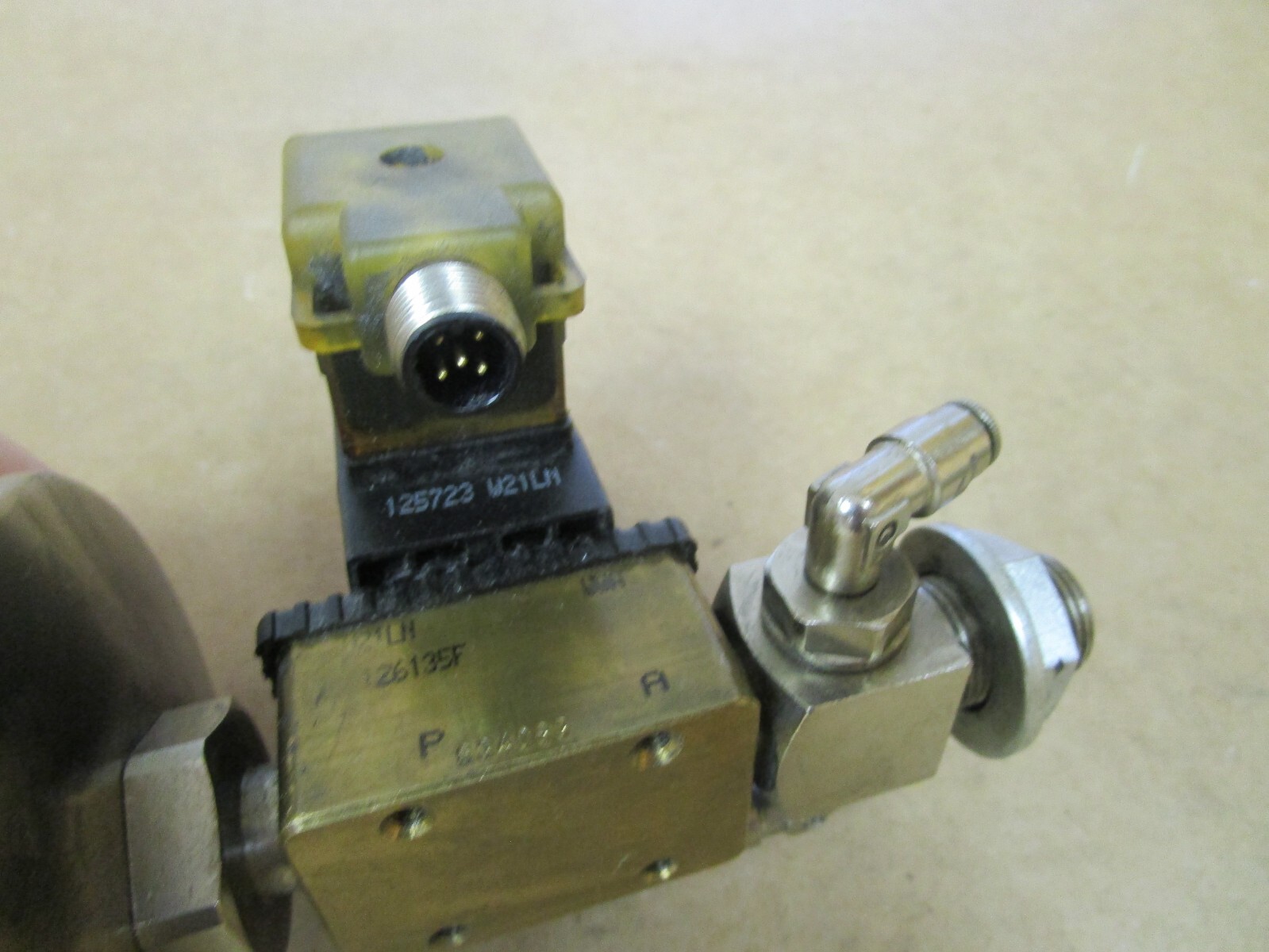 BIELOMATIK ELECTRIC DRIP FEED OILER 1-FACH 24Vdc 8W WATT