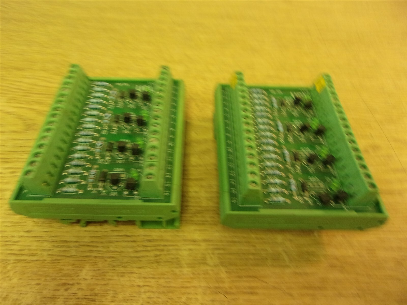 UCL CST495 LC Phoenix Contact UMK-SE 11 25-1, Lot of 2 *FREE SHIPPING*