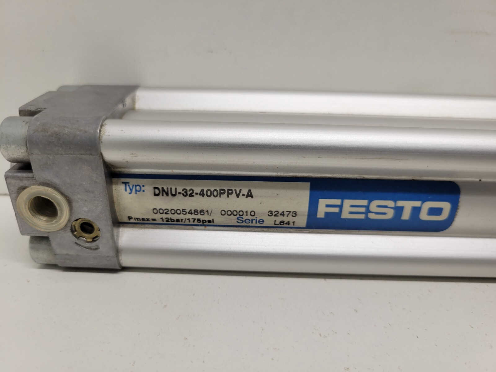 NEW OLD STOCK! FESTO PNEUMATIC CYLINDER DNU-32-400PPV-A