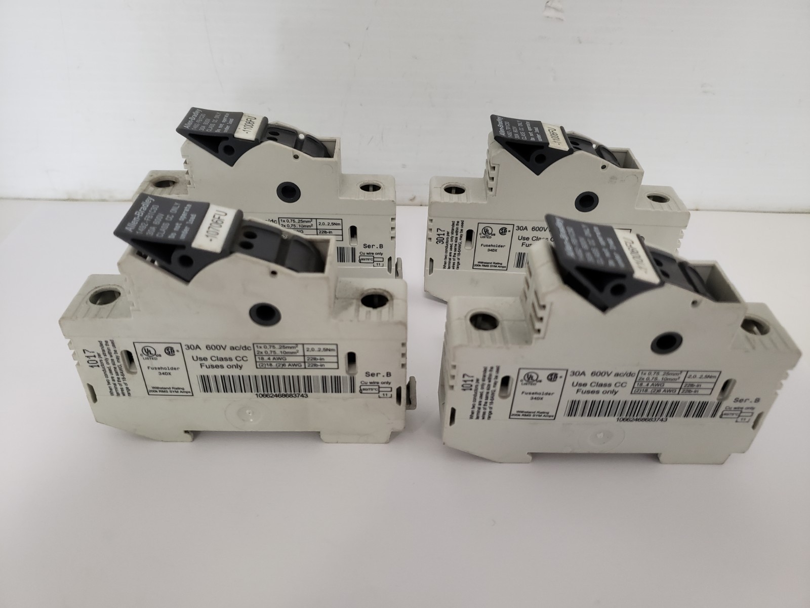 ALLEN BRADLEY 1492-FB1C30 FUSE HOLDER 30A 600V CLASS CC (LOT OF 4)