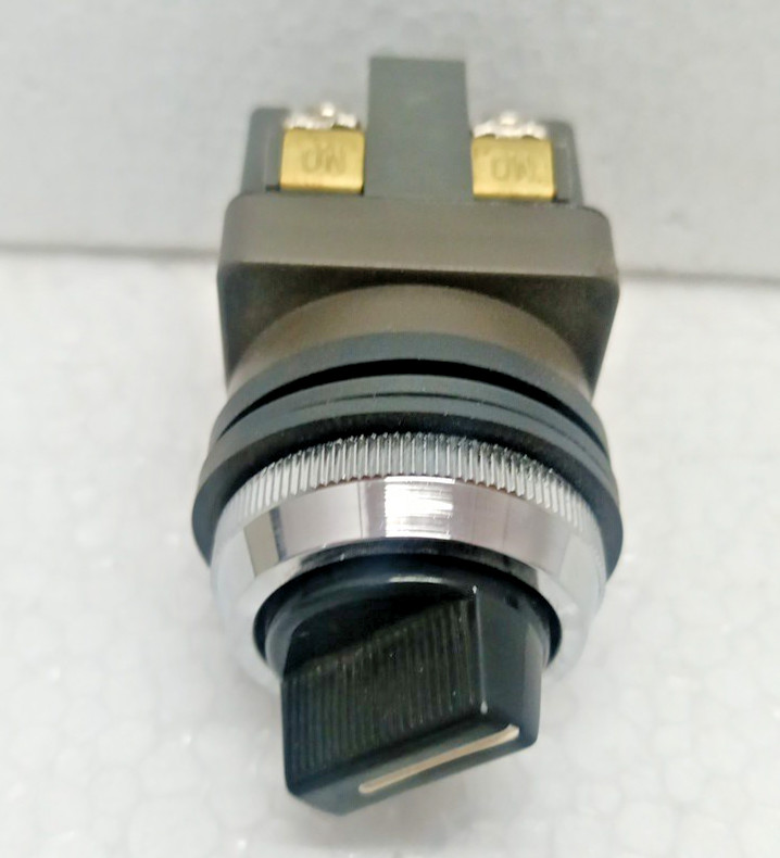 Idec ASN 311 Idec Izumi 41-10569 AC 125 V 5A AC 300 V 3A 175 20 W