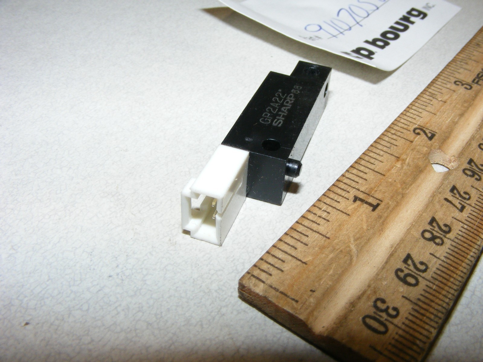 C.P. Bourg 9107058 Sensor , Sharp GP2A22 (a75)